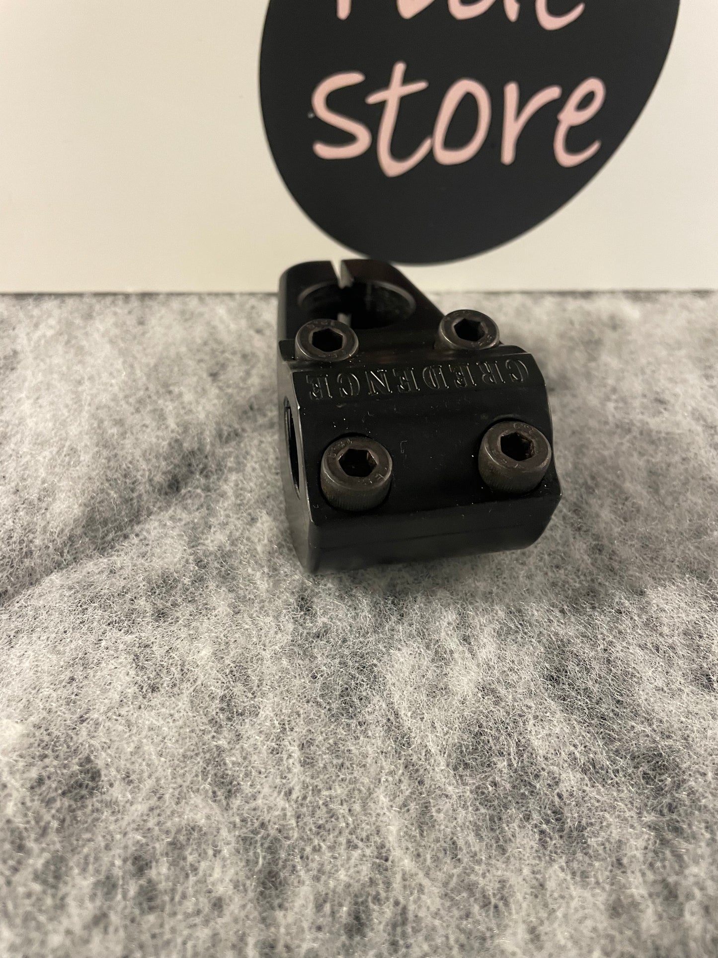 S&M Credence Stem Black