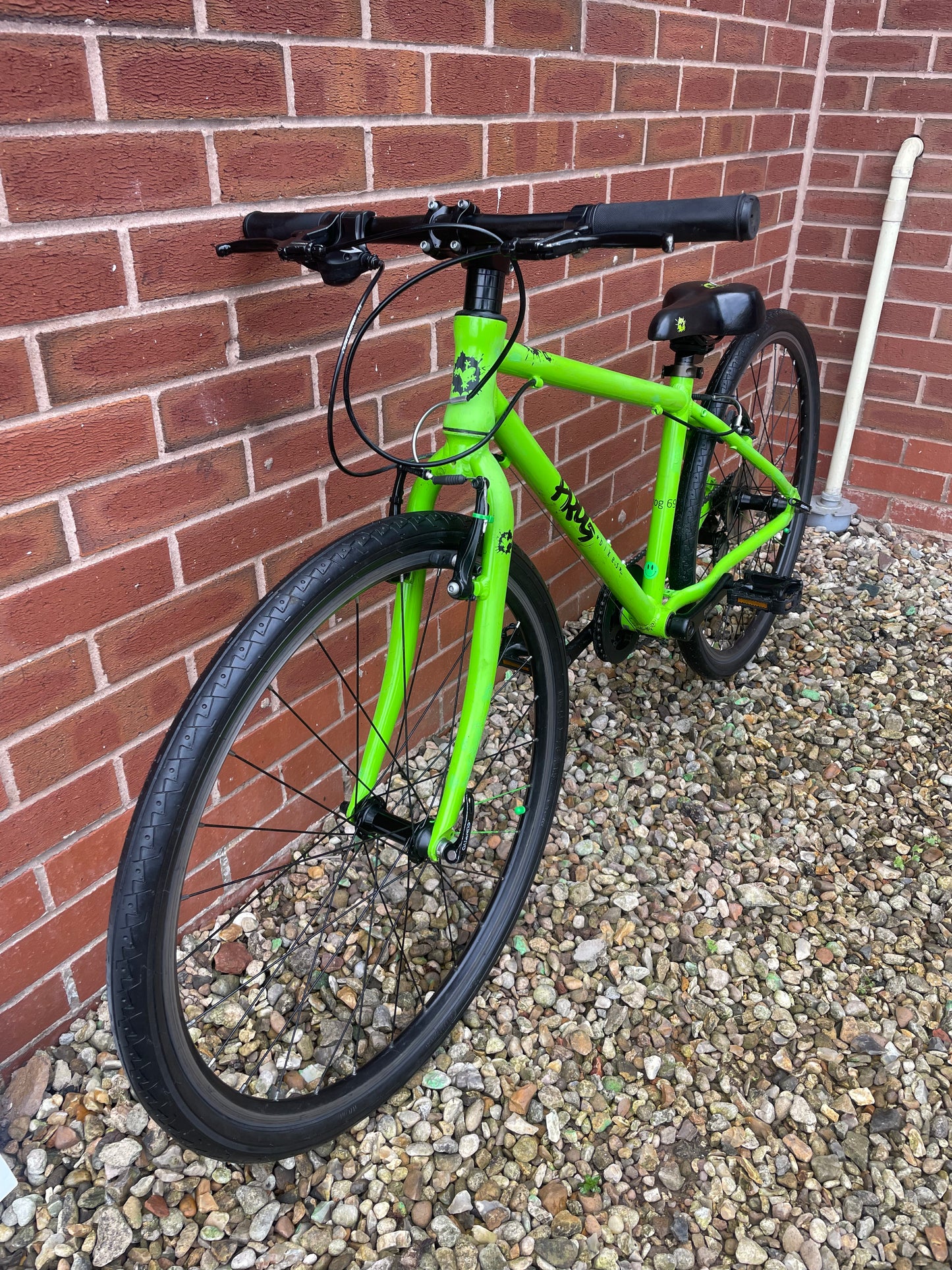 A Pre Loved Frog Bike For Sale, Green Frog 69, 26” wheels, 8 speed, V brakes, very lightweight, nationwide delivery is available.