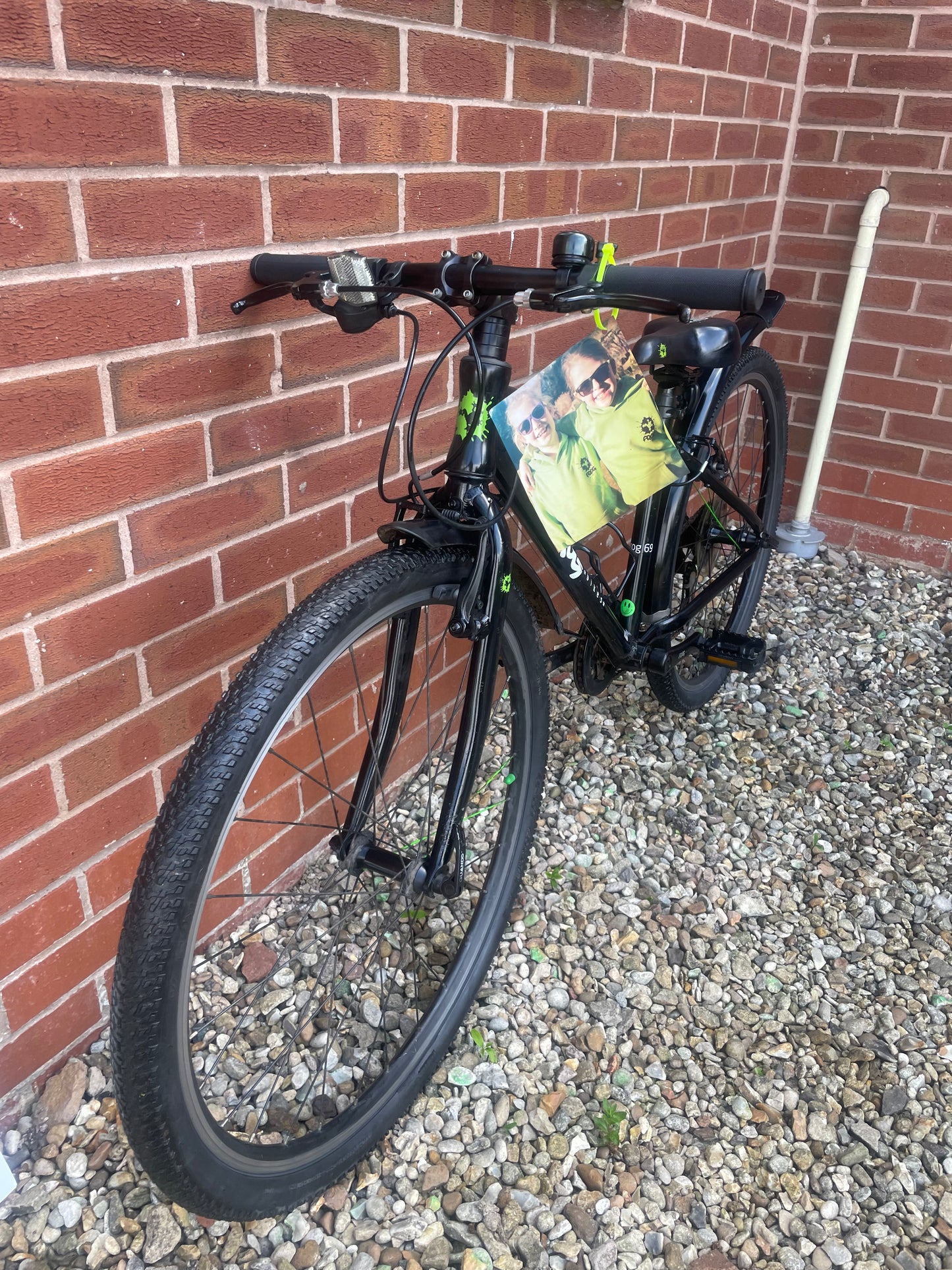 A Pre Loved Frog Bike For Sale, Black Frog 69 Hybrid Bike, 26” wheels, 8 Speed, V brakes, mudguards, bottle cage, very lightweight, 3 month warranty, nationwide delivery is available.
