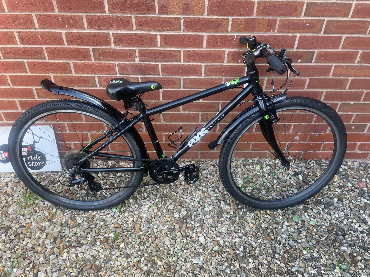 A Pre Loved Frog Bike For Sale, Black Frog 69 Hybrid Bike, 26” wheels, 8 Speed, V brakes, mudguards, bottle cage, very lightweight, 3 month warranty, nationwide delivery is available.
