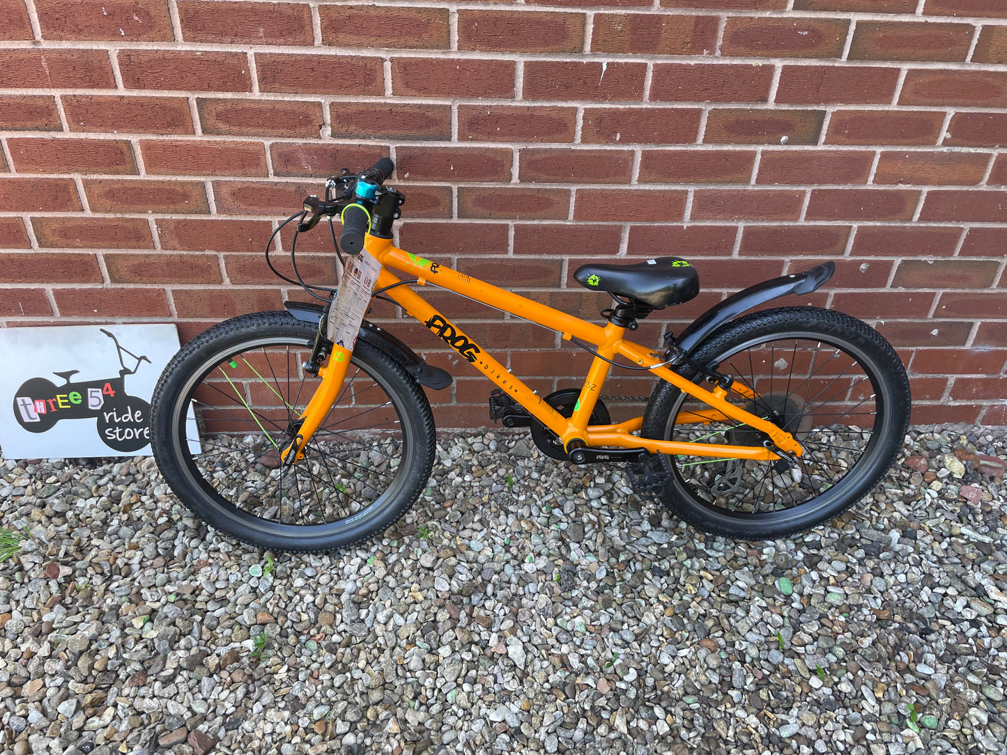 A Pre Loved Frog Bike For Sale, Orange Frog 52 Hybrid bike, 20” wheels, 8 speed, V brakes, very lightweight, 3 month warranty, nationwide delivery.