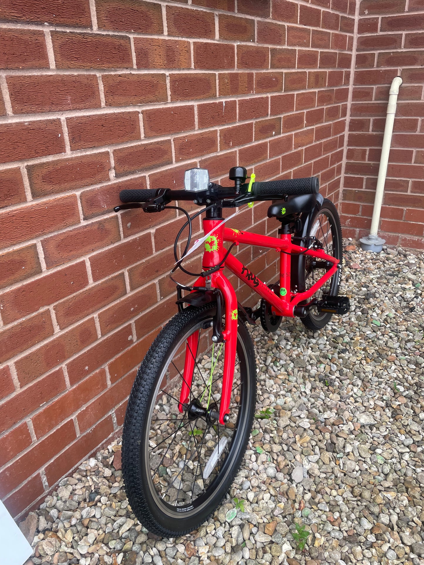 A Pre Loved Frog Bike For Sale, Red Frog 52s single speed 20” model, as new, 20” wheels, V brakes, 3 month warranty, nationwide delivery is available.