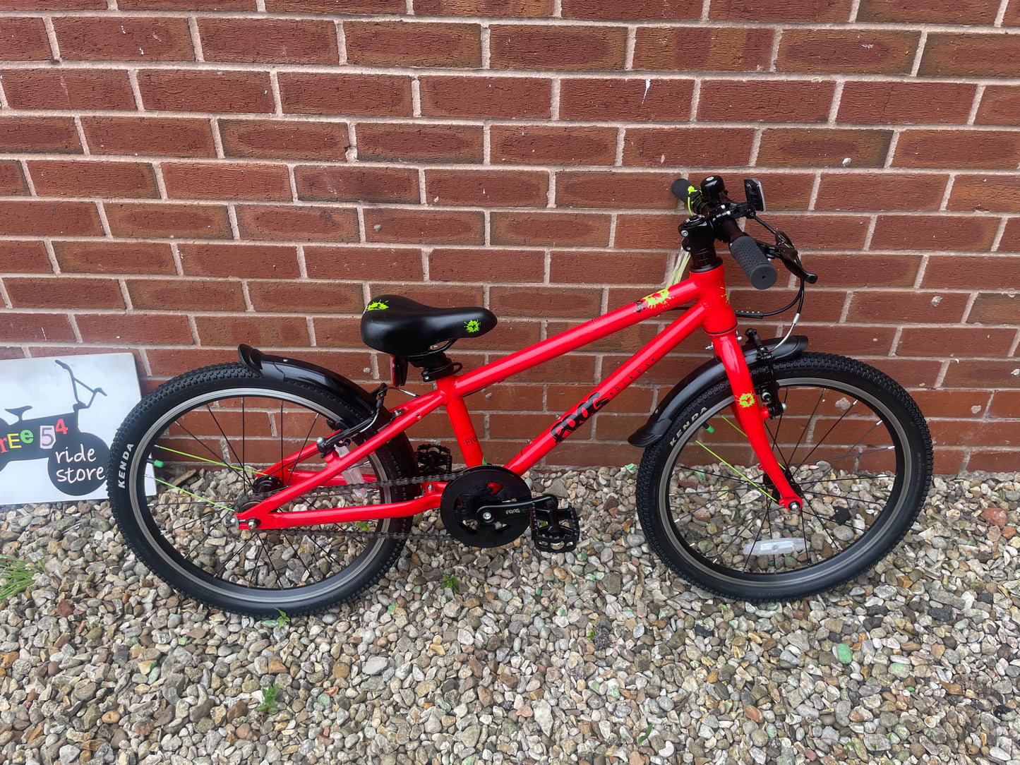 A Pre Loved Frog Bike For Sale, Red Frog 52s single speed 20” model, as new, 20” wheels, V brakes, 3 month warranty, nationwide delivery is available.