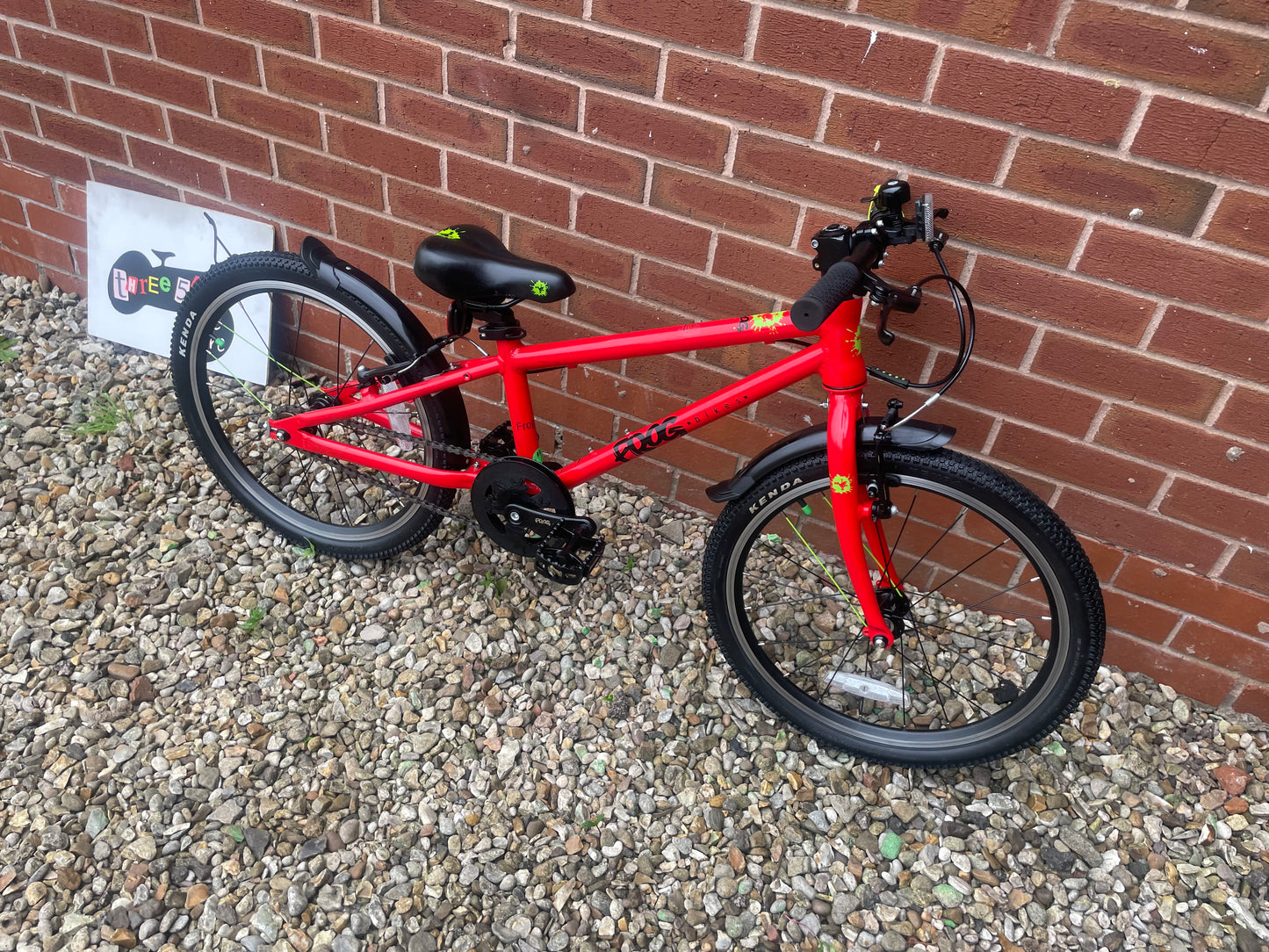 A Pre Loved Frog Bike For Sale, Red Frog 52s single speed 20” model, as new, 20” wheels, V brakes, 3 month warranty, nationwide delivery is available.