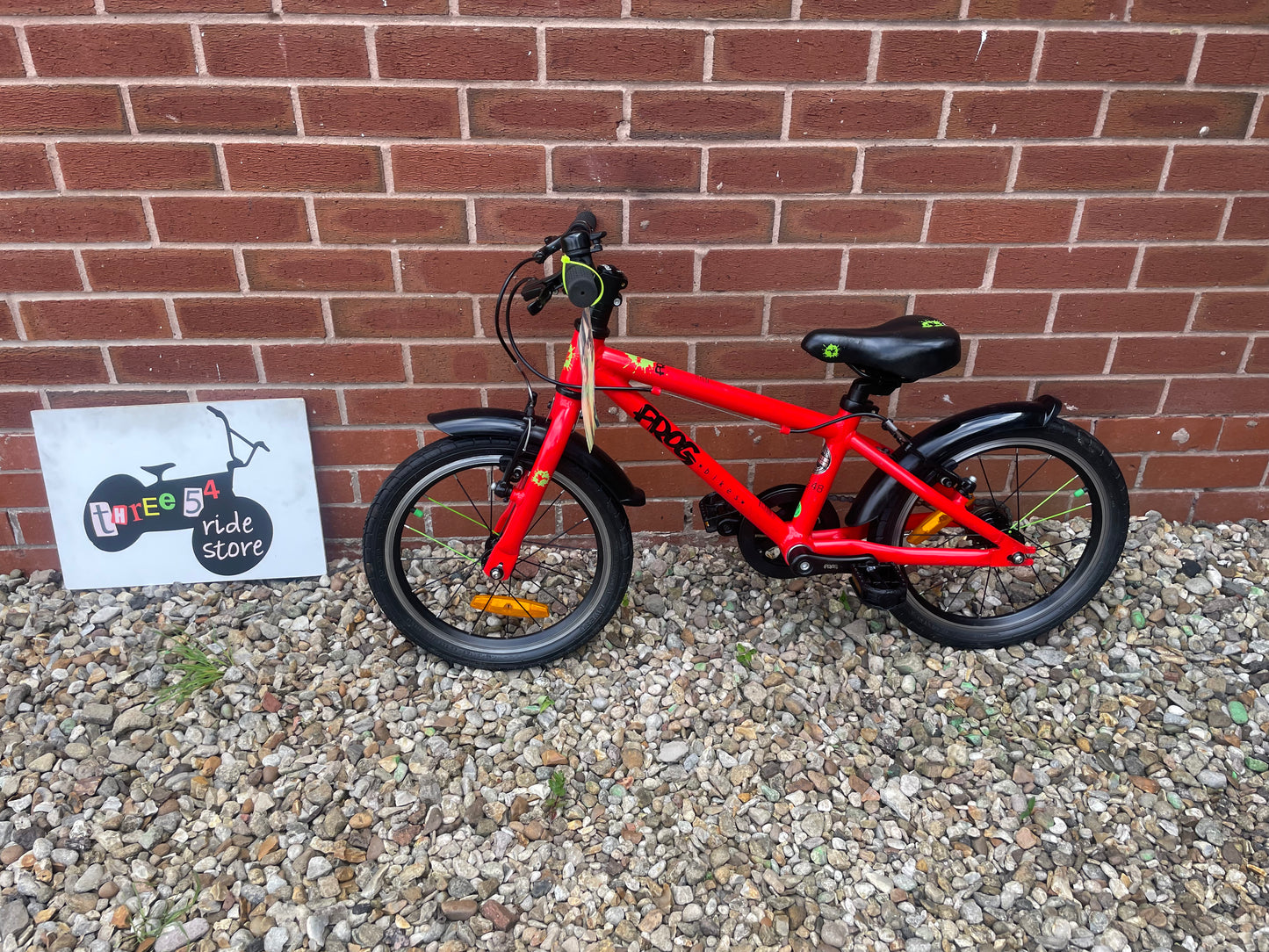 A Pre Loved Frog Bike For Sale, Red Frog 48 first pedal bike, 16” wheels, V brakes, mudguards, padded seat, very lightweight, 3 month warranty, nationwide delivery is available.