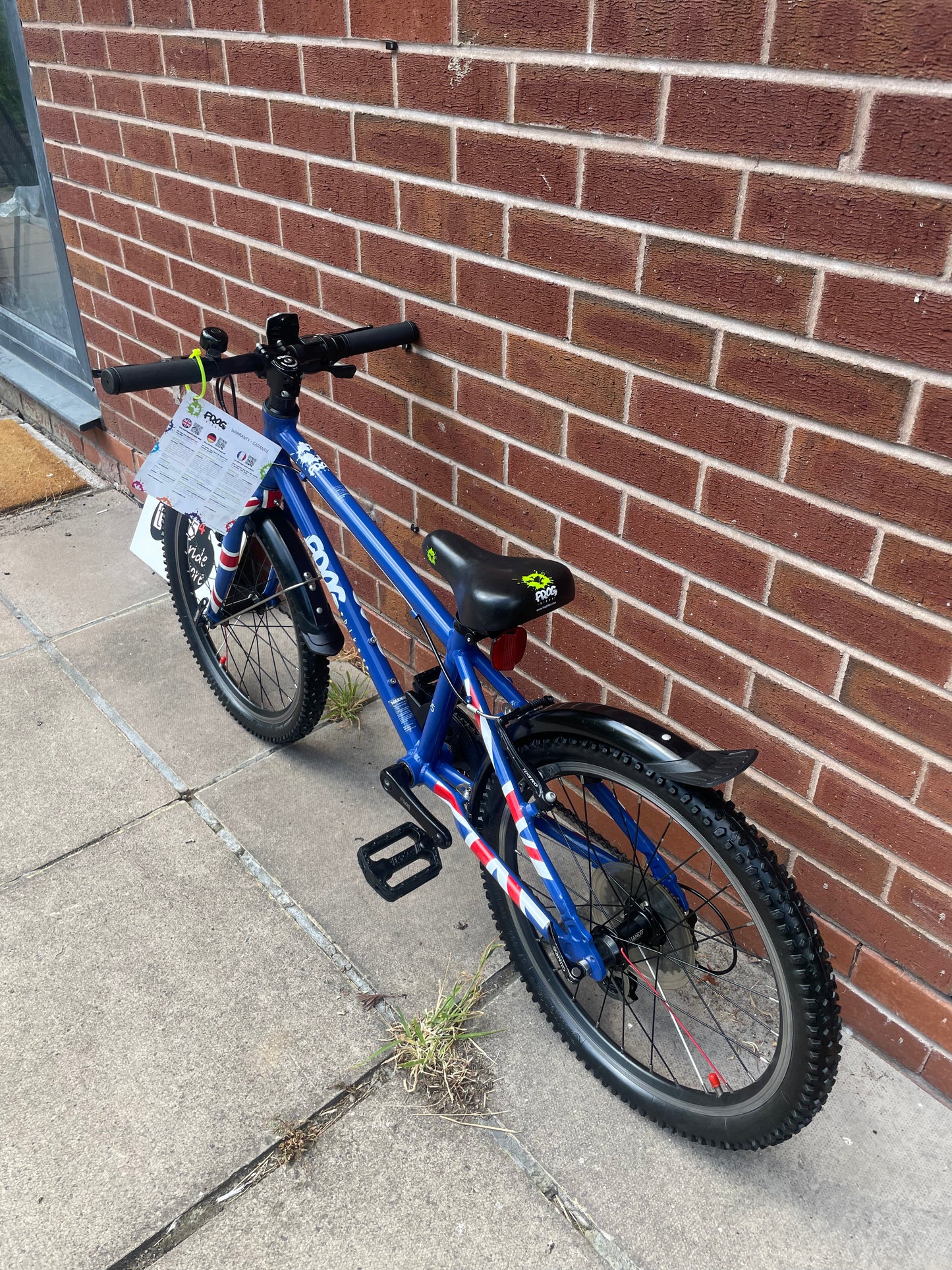A Pre Loved Frog Bike For Sale, Blue Union Jack Frog 55, 20” wheels, 8 speed, V brakes, mudguards, very lightweight, 3 months warranty, nationwide delivery is available.