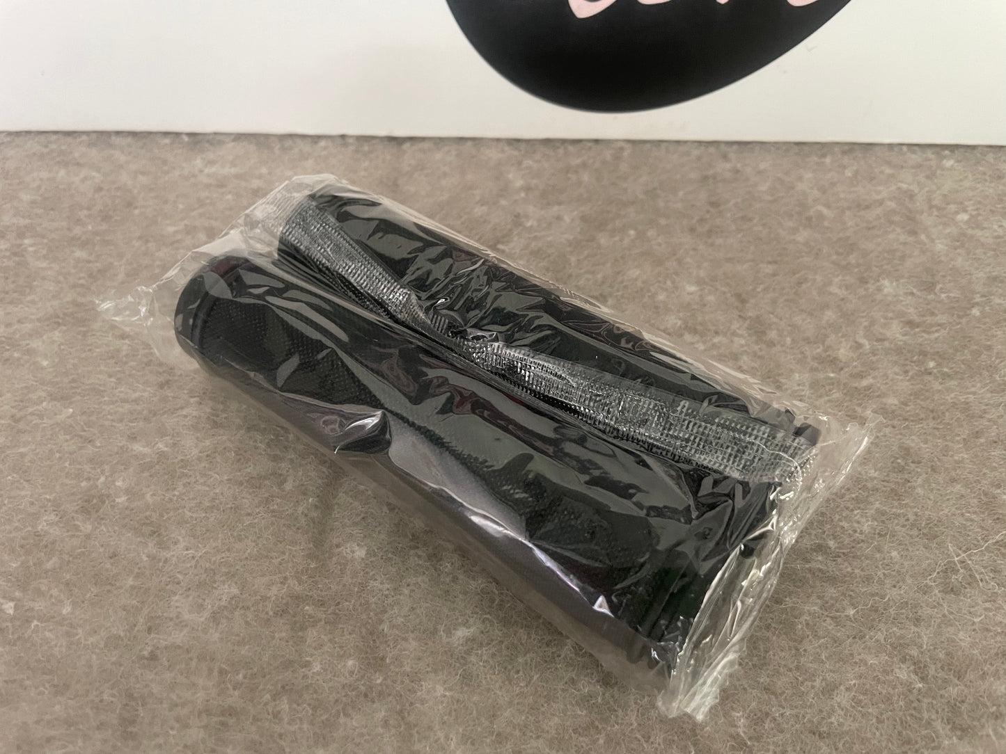 Mountain bike handlebar grips, hybrid bike handlebar grips. Black, enclosed ends.