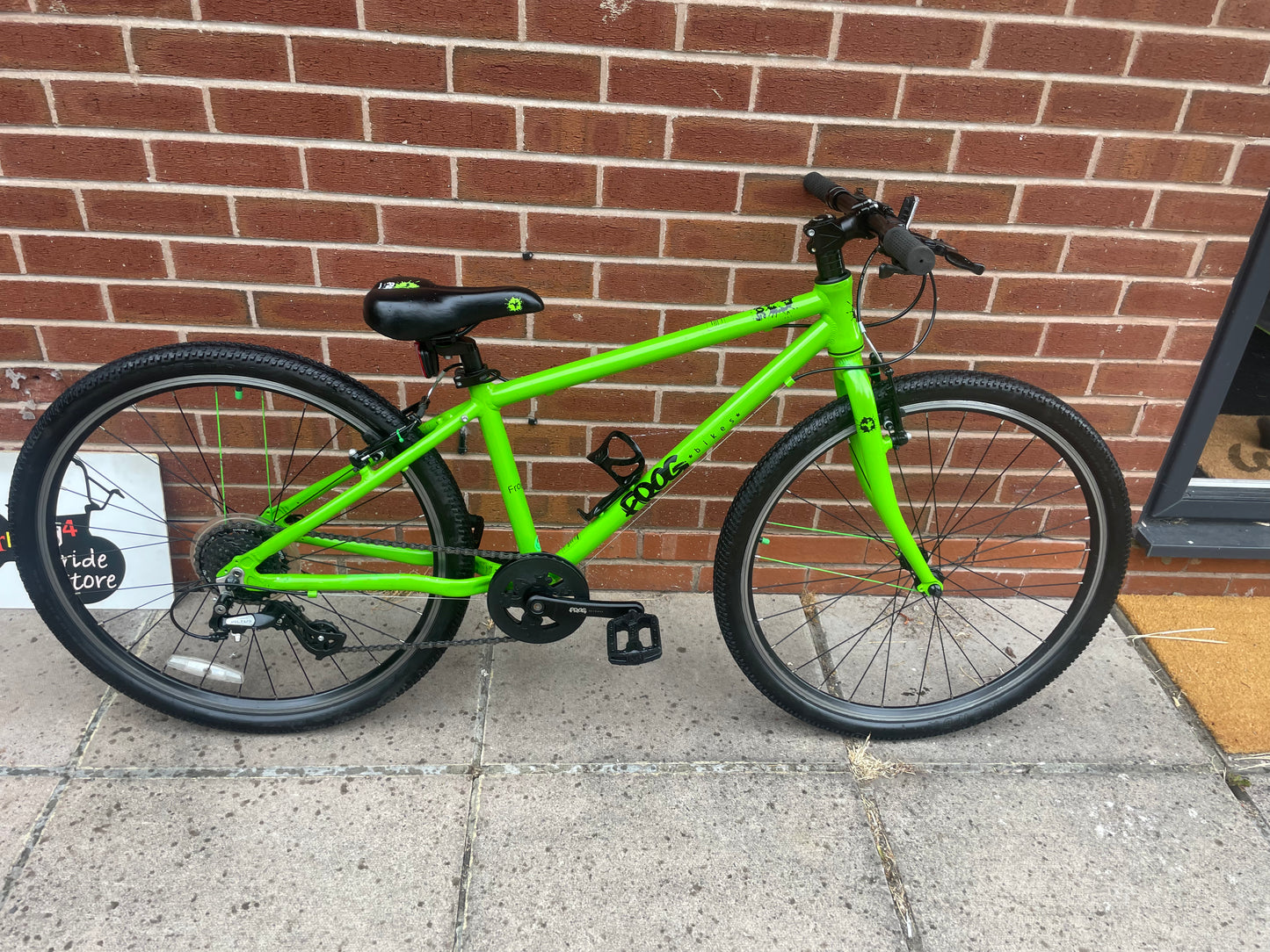 A Pre Loved Frog Bike For Sale, Green Frog 69 Hybrid Bike, 26” wheels, 8 gears, V brakes, bottle cage, 3 months warranty, nationwide delivery is available.