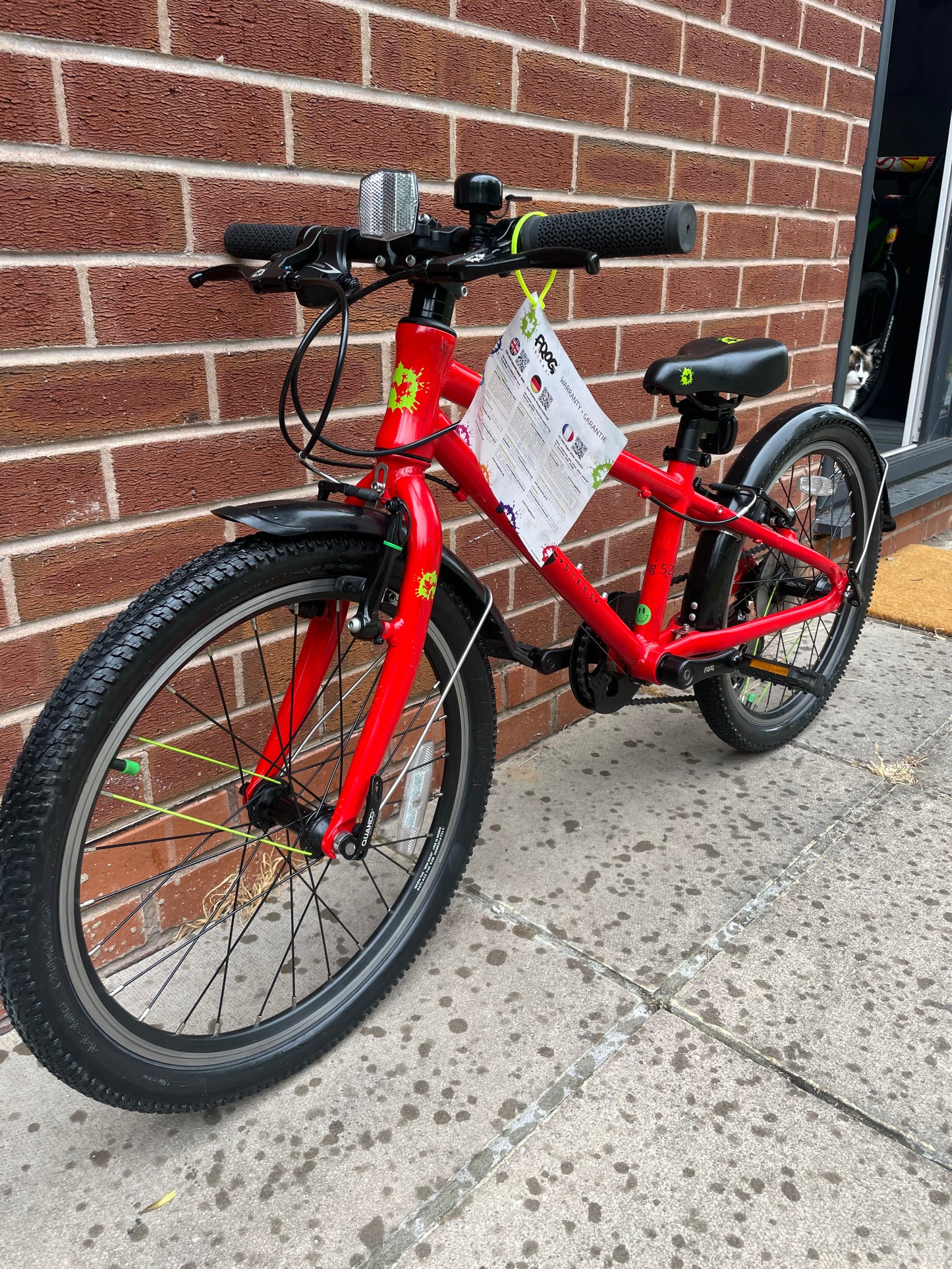 A Pre Loved Frog Bike For Sale, Red Frog 52 Hybrid bike, 20” wheels, 8 gears, V brakes, very lightweight, 3 months warranty, nationwide delivery is available.