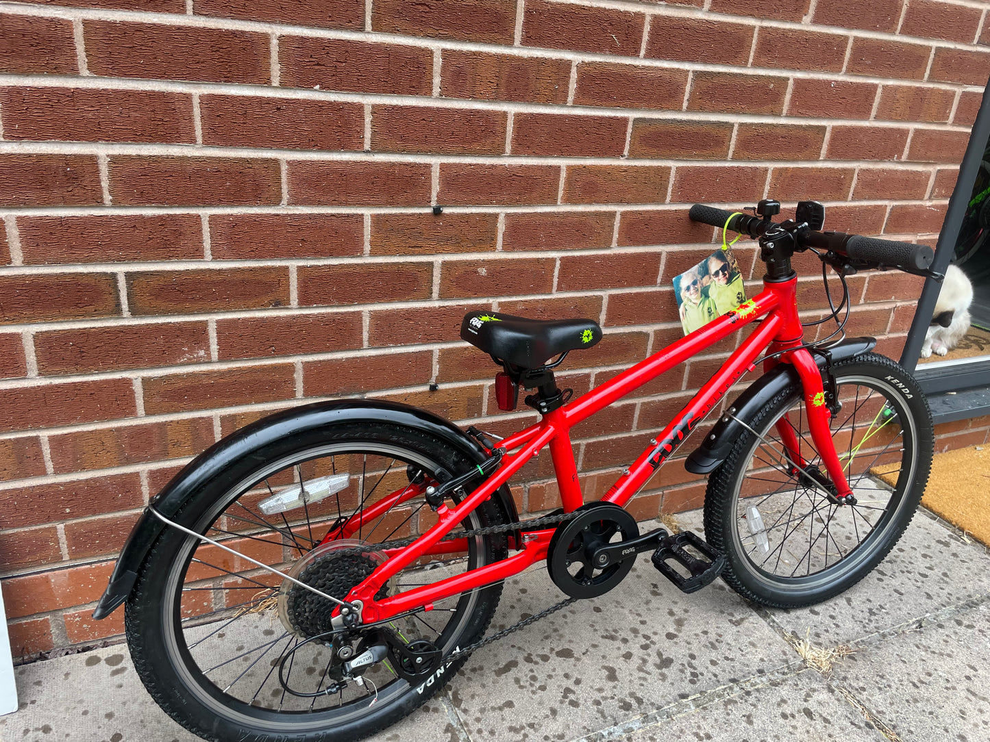 A Pre Loved Frog Bike For Sale, Red Frog 52 Hybrid bike, 20” wheels, 8 gears, V brakes, very lightweight, 3 months warranty, nationwide delivery is available.