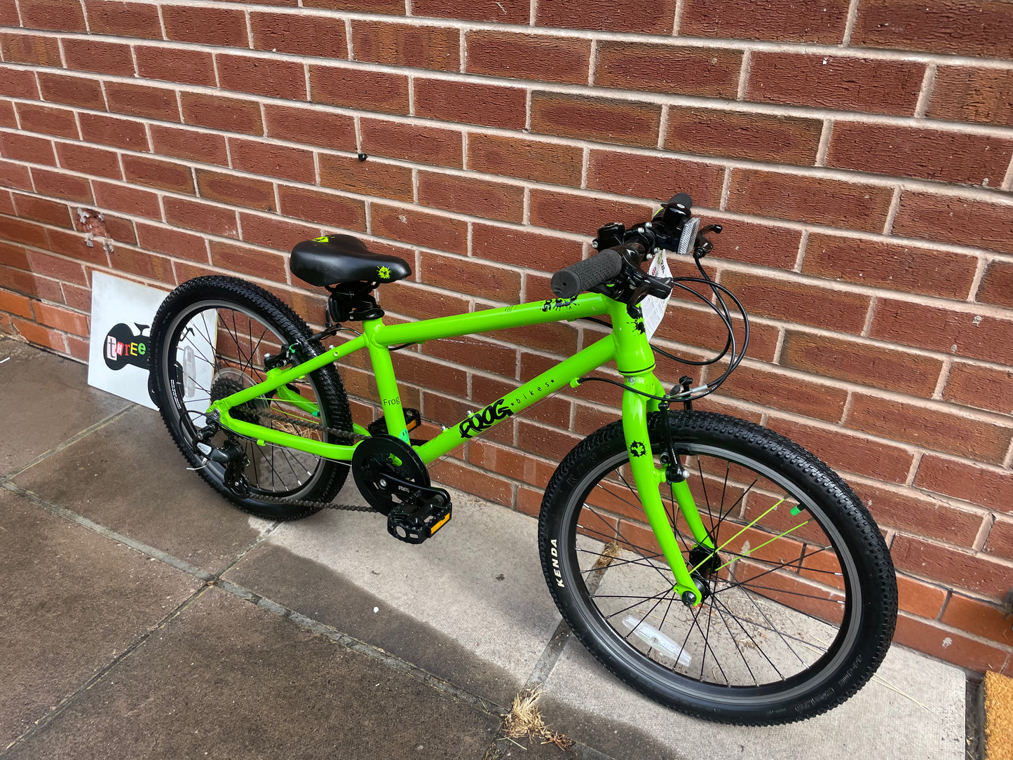 A Pre Loved Frog Bike For Sale, Green Frog 55 Hybrid Bicycle, 20” wheels, 8 gears, V brakes, very lightweight, 3 months warranty, nationwide delivery is available.