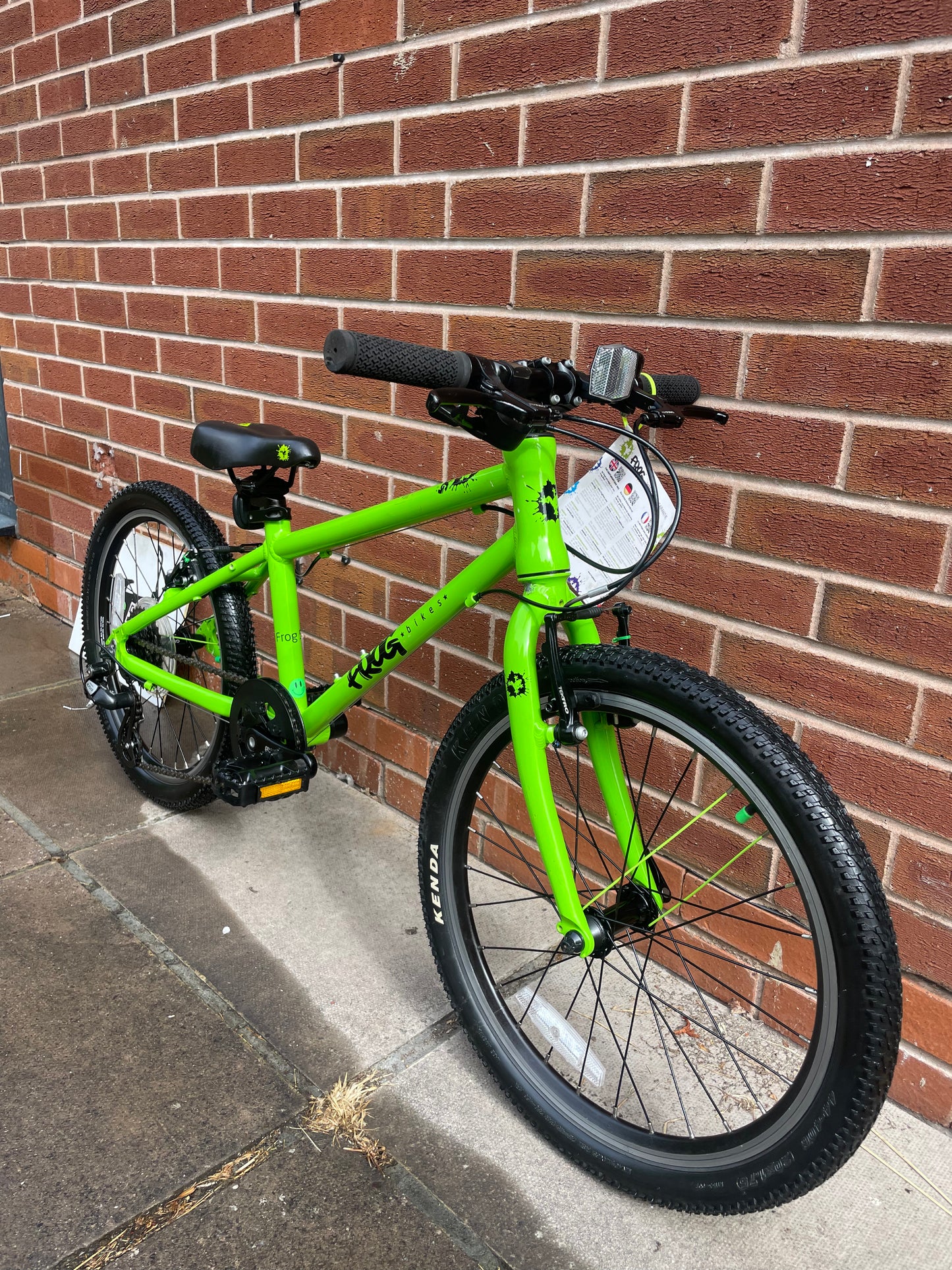 A Pre Loved Frog Bike For Sale, Green Frog 55 Hybrid Bicycle, 20” wheels, 8 gears, V brakes, very lightweight, 3 months warranty, nationwide delivery is available.
