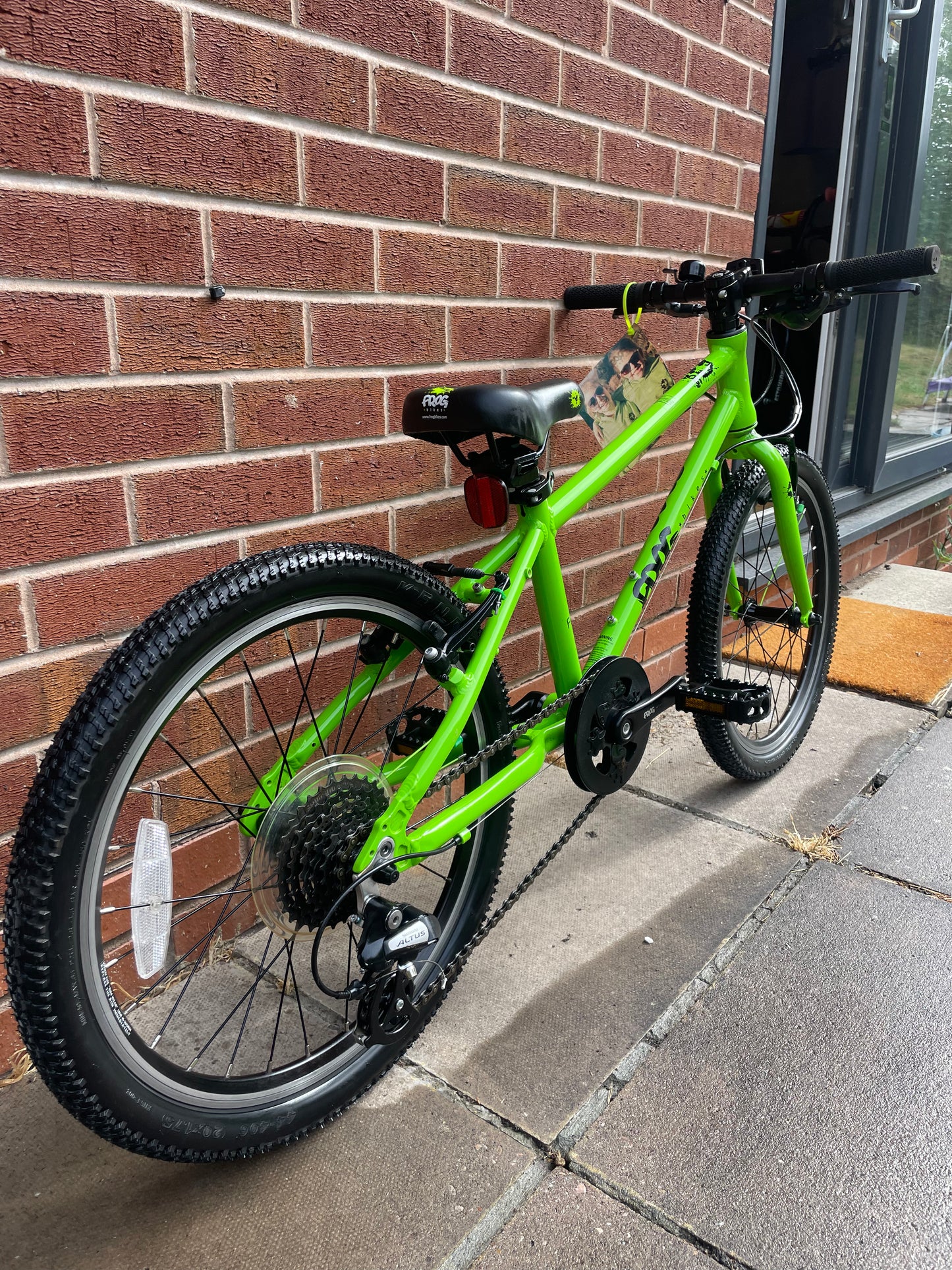 A Pre Loved Frog Bike For Sale, Green Frog 55 Hybrid Bicycle, 20” wheels, 8 gears, V brakes, very lightweight, 3 months warranty, nationwide delivery is available.