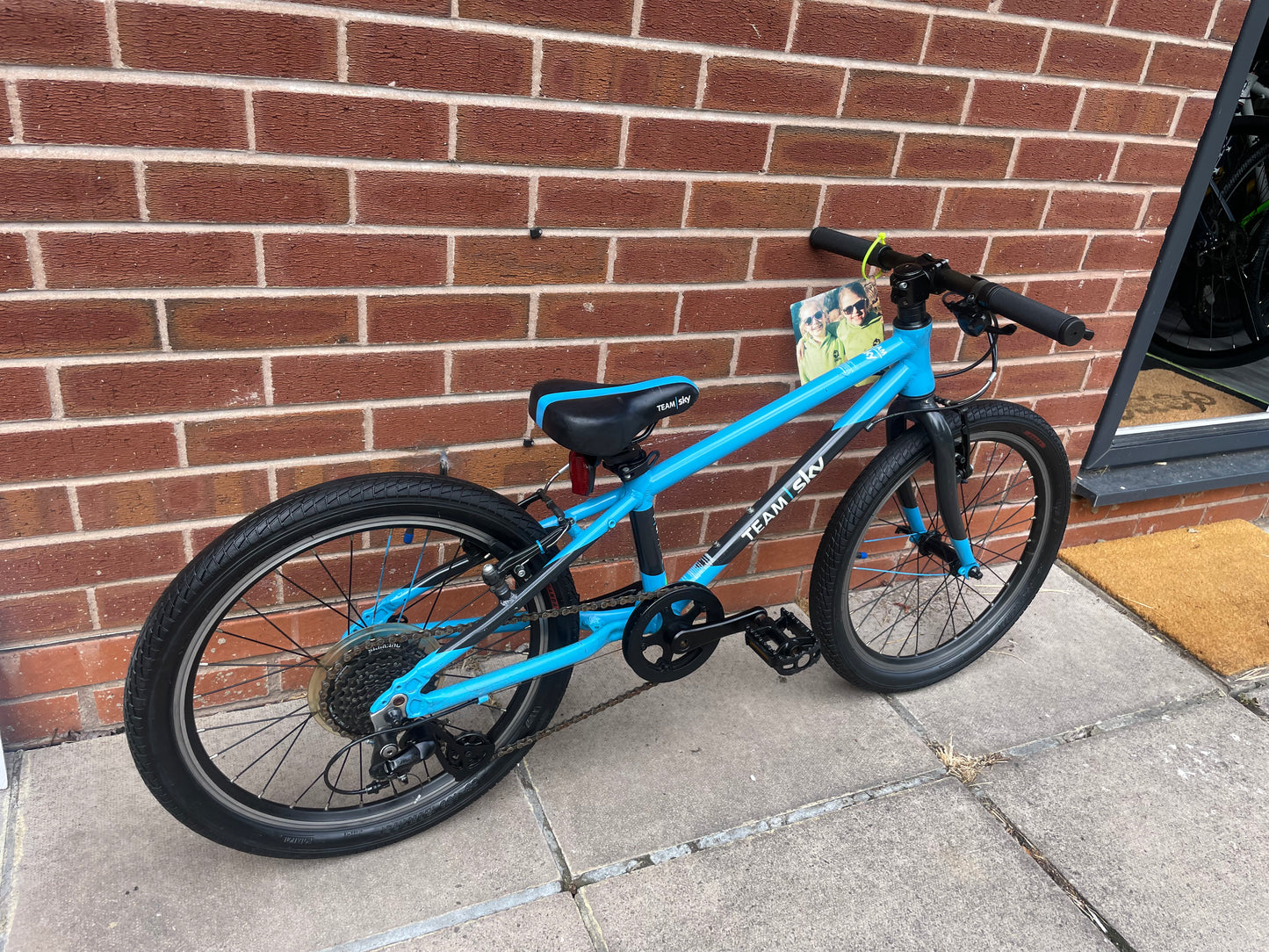 A Pre Loved Frog Bike For Sale, Team Sky Frog 52, 20” wheels, 8 gears, V brakes, very lightweight, nationwide delivery is available.