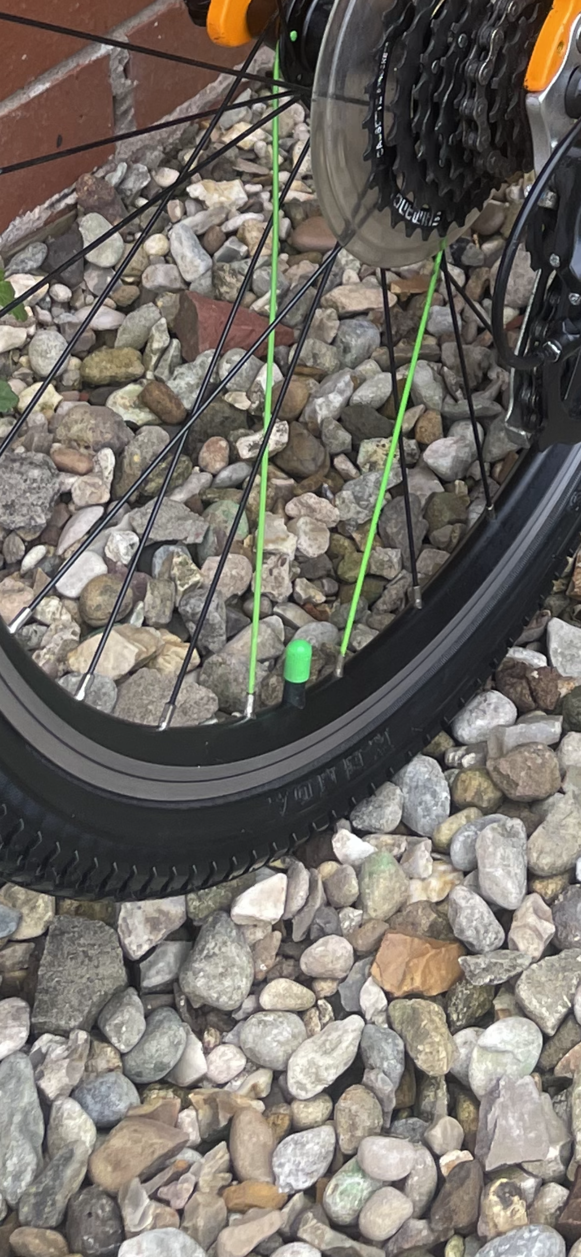 Three54 ride store Florescent Green valve cover / dust caps. These look awesome on any Frog bike that has the two green wheel spokes and green detailing. Sold as a pair.