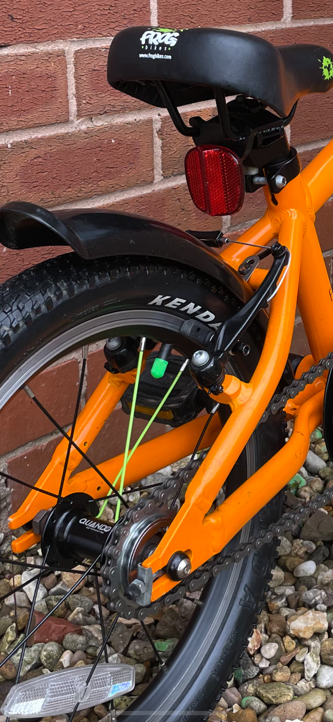 Three54 ride store Florescent Green valve cover / dust caps. These look awesome on any Frog bike that has the two green wheel spokes and green detailing. Sold as a pair.