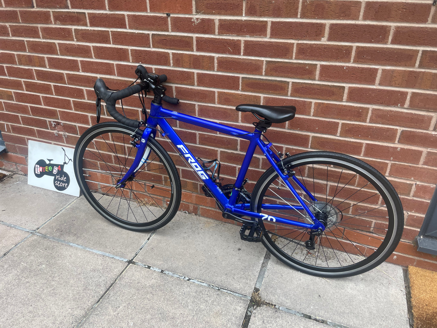 A Pre Loved Frog Bike For Sale, Electric Blue Frog 70 youth competition road bike, excellent condition, rides like new, 3 months warranty, nationwide delivery is available.