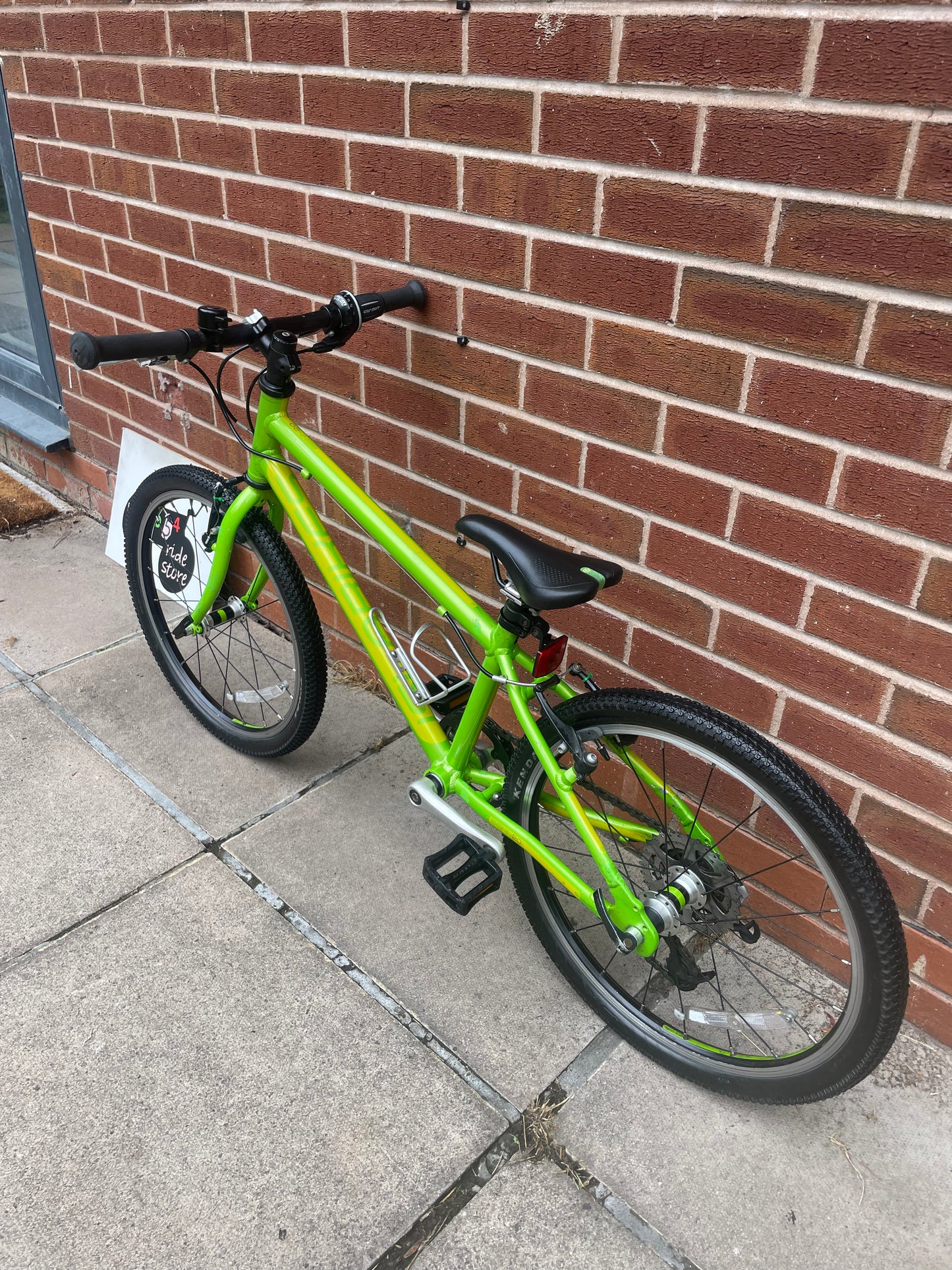 A Pre Loved Isla Bike For Sale, Green Isla Beinn 20 L 20” wheel 8 speed (SRAM) V brakes, bottle cage, very lightweight, fully serviced with 3 months warranty and nationwide delivery.