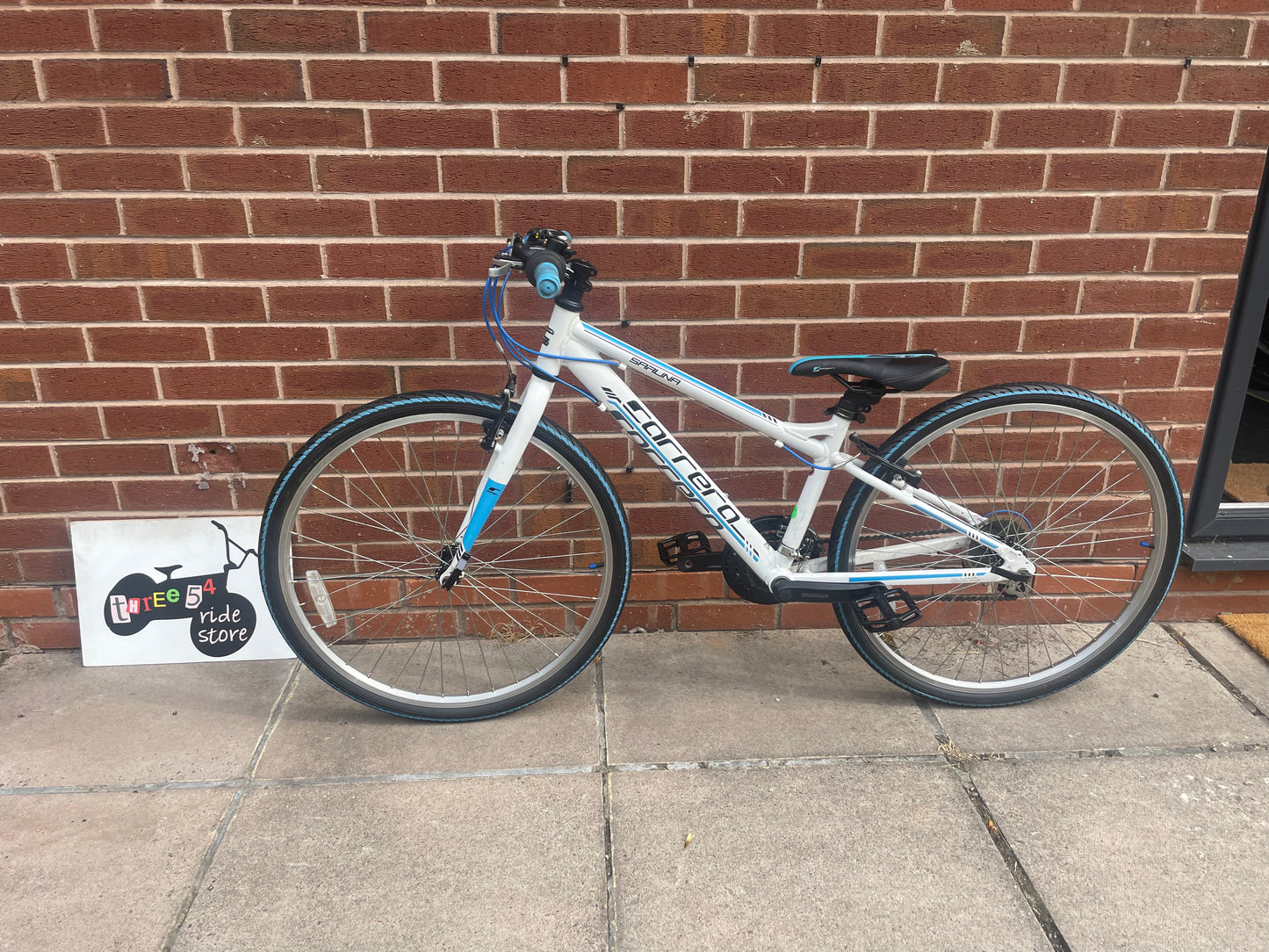 A Pre Loved Carrera For Sale, 26” Carrera Saruna, white and blue, 21 speed, V brakes, very lightweight, nationwide delivery is available.