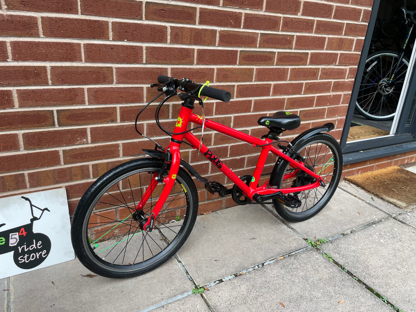 A Pre Loved Frog Bike For Sale, Red Frog 55, 20” wheels, 8 speed, V brakes, mudguards, very lightweight, nationwide delivery is available.