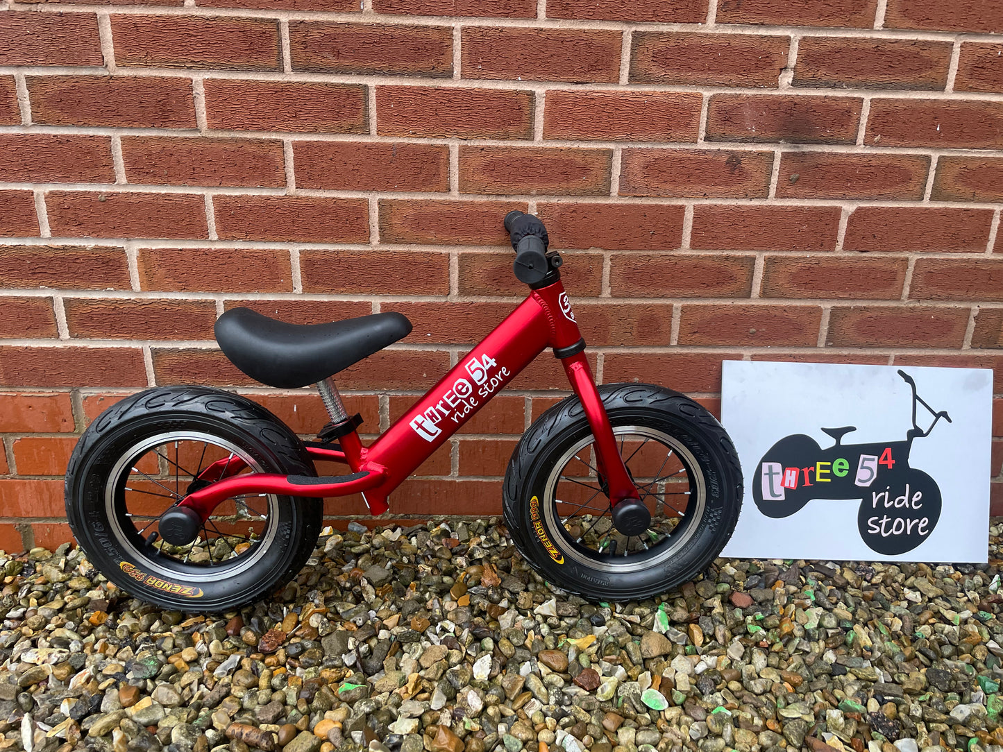 Brand New Three54 ride store balance bikes 354 Bikes lightweight aluminium frame, ballon tyres, quick release handlebar and seat height.