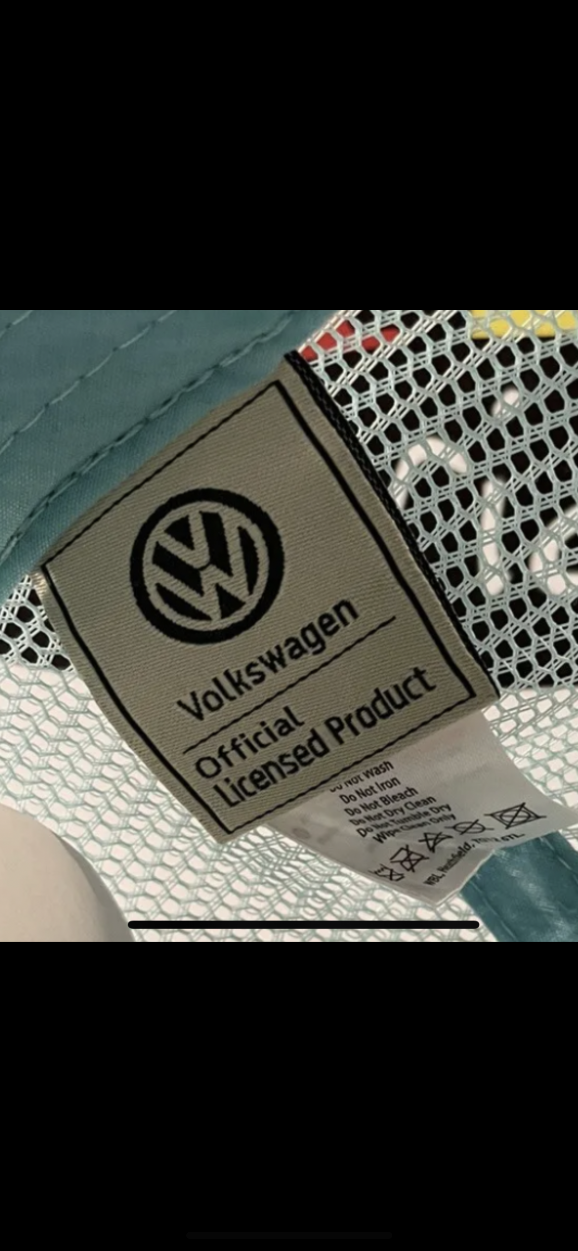 VW Beetle Volkswagen Ladies Trucker cap genuine licensed product pink and blue