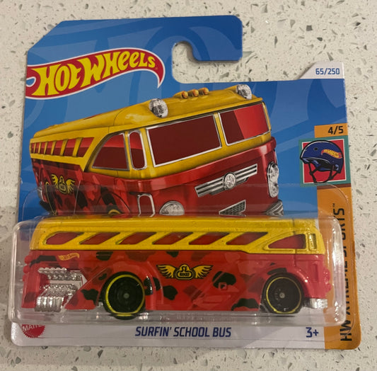 Hot Wheels surfin’ school bus se racing BMX graphic limited edition se bikes. Collectors piece.