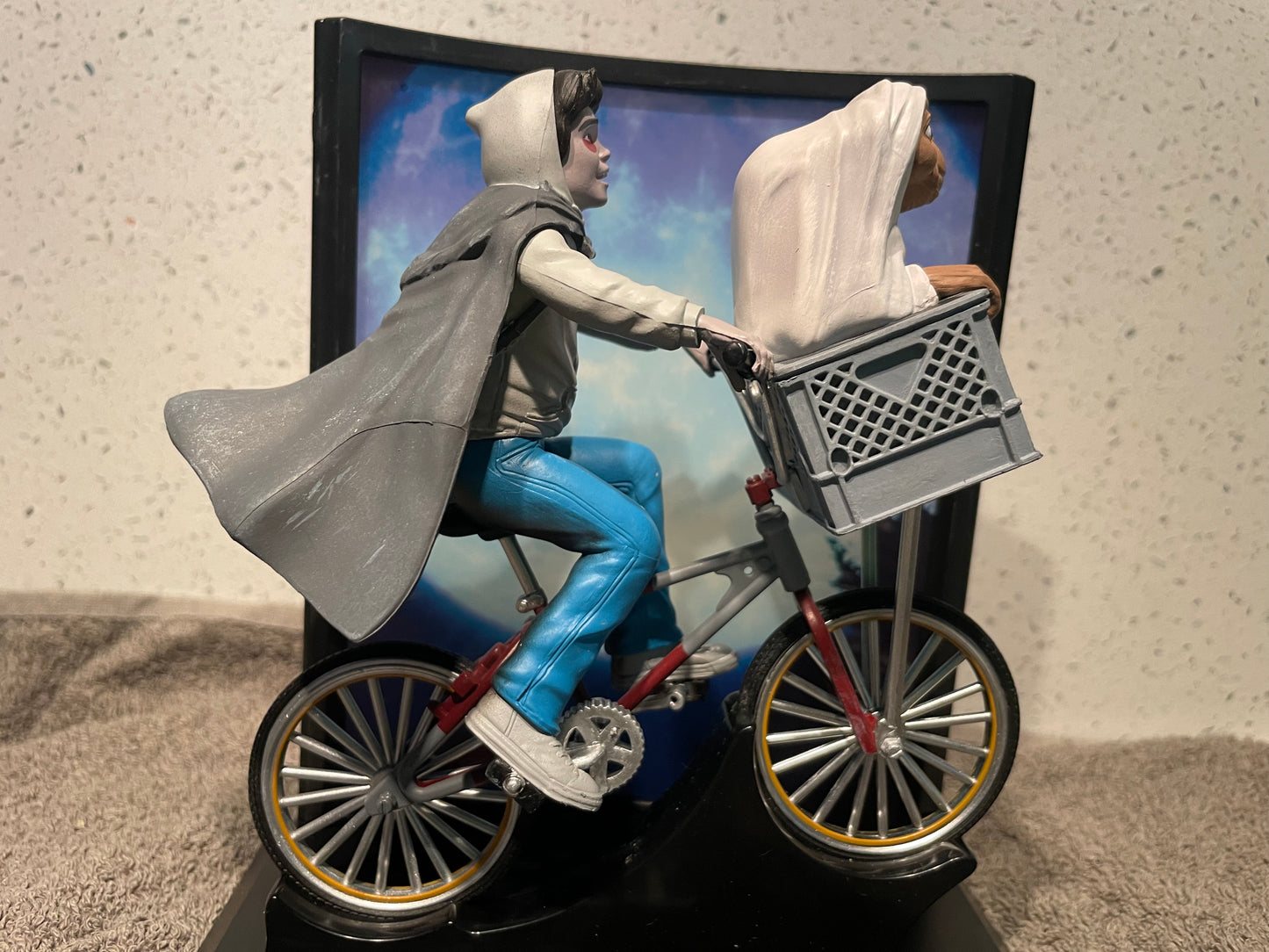 E.T Kuwahara BMX For Sale with Elliot and E.T on display stand, incredible detail, adult collectors item 6” high.