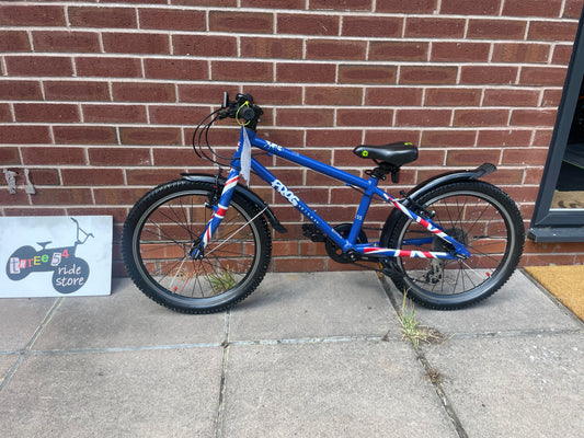 A Pre Loved Frog Bike For Sale, Blue Union Jack Frog 55, 20” wheels, 8 speed, V brakes, mudguards, very lightweight, 3 months warranty, nationwide delivery is available.