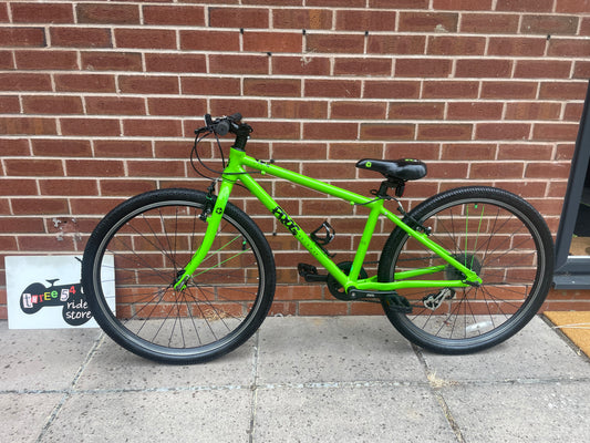 A Pre Loved Frog Bike For Sale, Green Frog 69 Hybrid Bike, 26” wheels, 8 gears, V brakes, bottle cage, 3 months warranty, nationwide delivery is available.