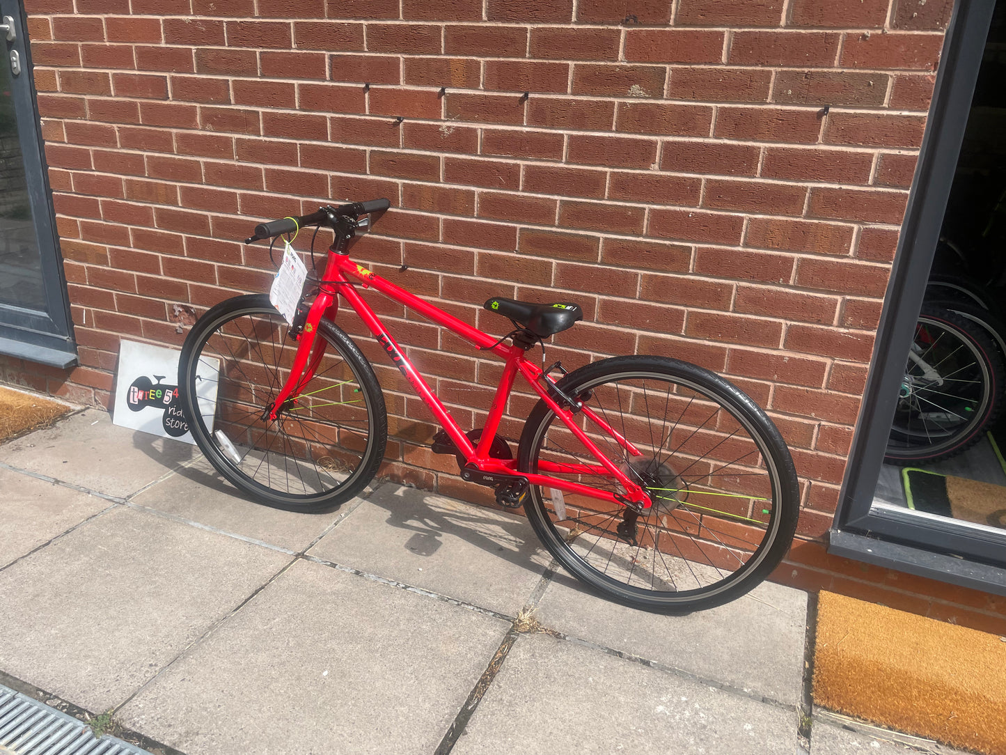 A Pre Loved Frog Bike For Sale, Red Frog 69, 26” wheels, 8 gears, V brakes, very lightweight, 3 months warranty, nationwide delivery is available.