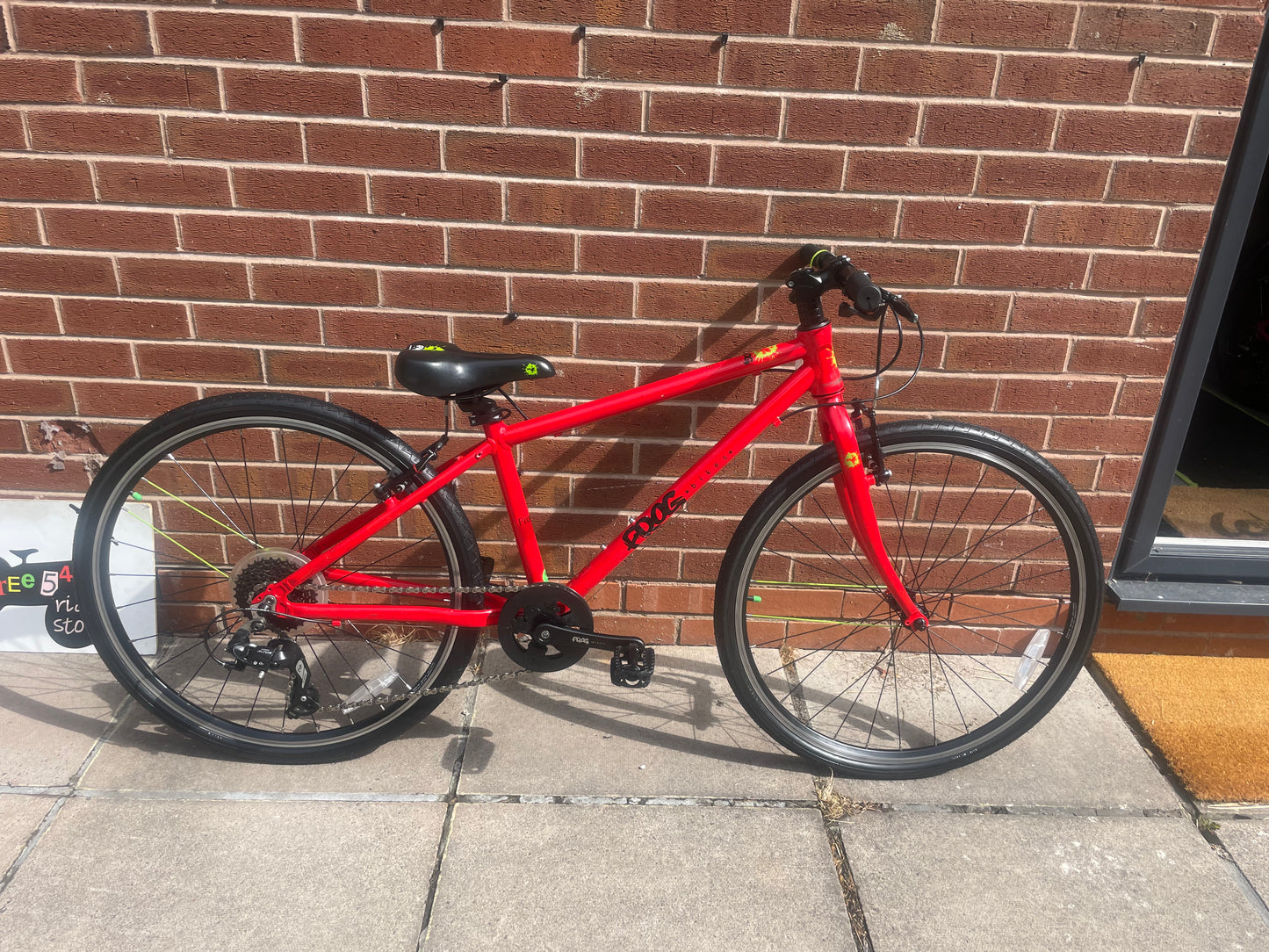 A Pre Loved Frog Bike For Sale, Red Frog 69, 26” wheels, 8 gears, V brakes, very lightweight, 3 months warranty, nationwide delivery is available.
