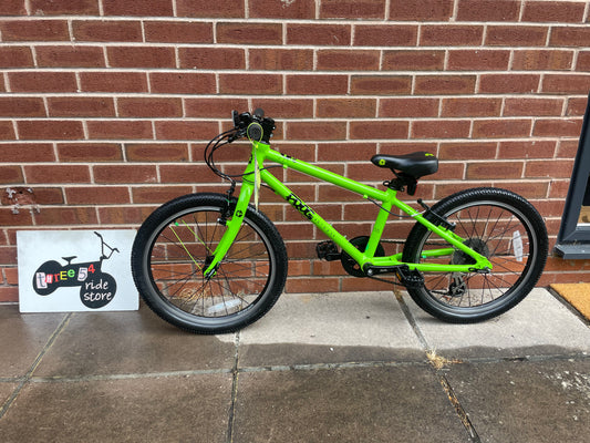 A Pre Loved Frog Bike For Sale, Green Frog 55 Hybrid Bicycle, 20” wheels, 8 gears, V brakes, very lightweight, 3 months warranty, nationwide delivery is available.
