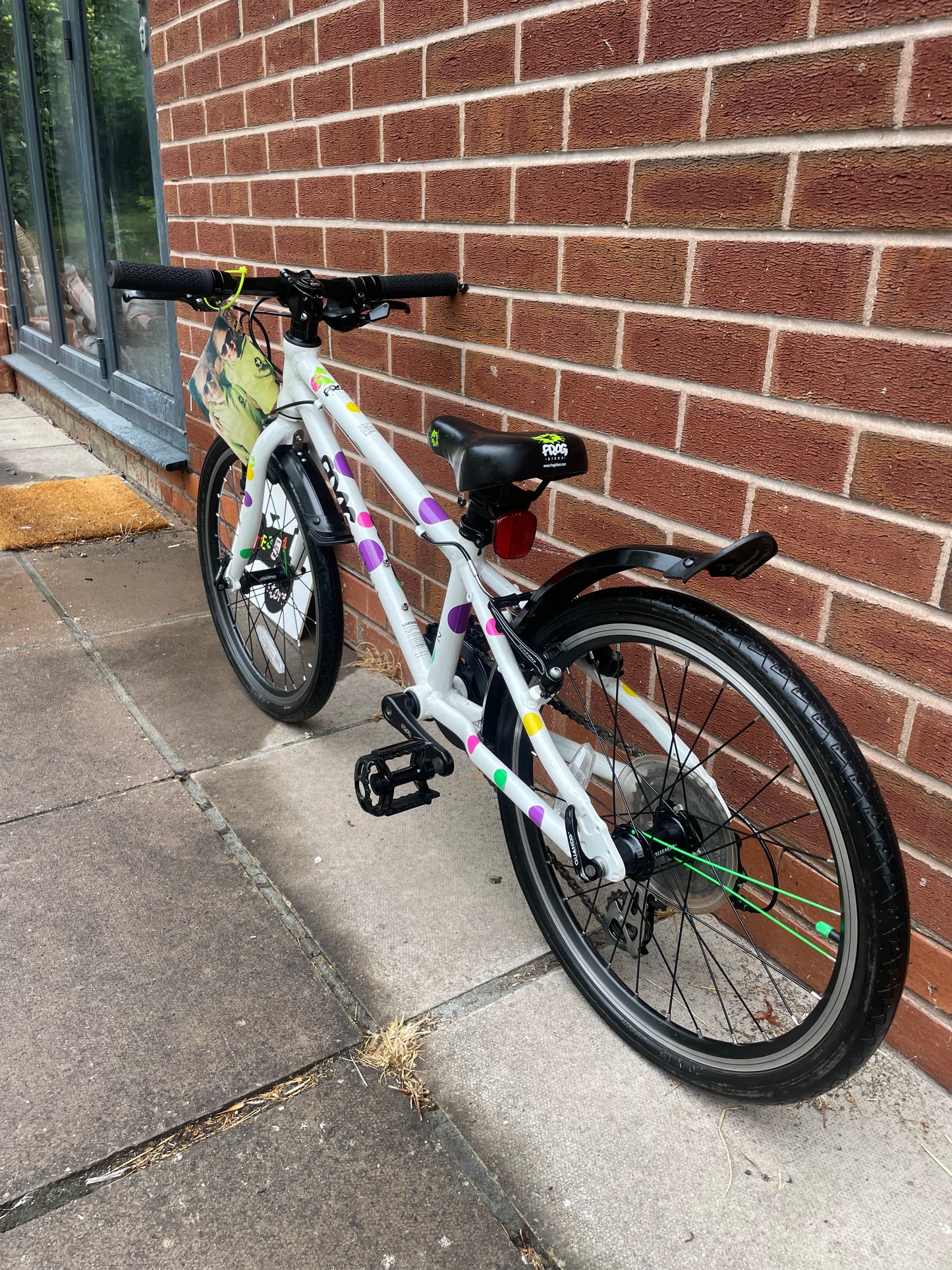 A Pre Loved Frog Bike For Sale, White/Spotty Frog 52 Hybrid Bicycle, 20” wheels, 8 gears, V brakes, mudguards, very lightweight, 3 months warranty, nationwide delivery is available.