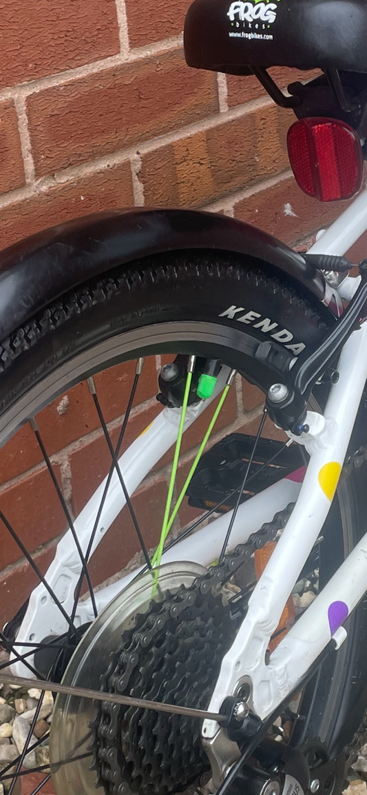 Three54 ride store Florescent Green valve cover / dust caps. These look awesome on any Frog bike that has the two green wheel spokes and green detailing. Sold as a pair.