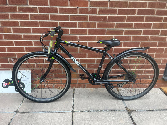 A Pre Loved Frog Bike For Sale, Black Frog 73, 26” wheels, 8 gears, V brakes, mudguards, very lightweight, 3 months warranty, nationwide delivery is available.