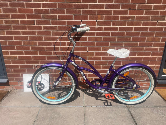 A Pre Loved Electra Bicycle Company Hawaii 24” wheel Adult Size Beach Cruiser For Sale, 3 speed, front V brake, rear coaster brake, Schwinn Stingray style American Import.