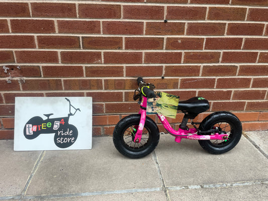 A Pre Loved Frog Bike For Sale, Pink Frog Tadpole Mini balance bike, rear V brake, very lightweight, nationwide delivery is available.