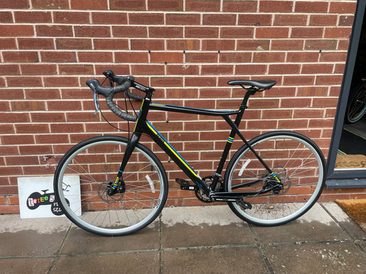 Brand New GT Grade Road Bike / Gravel Bike For Sale, 58cm XL, 16 speed, front and rear disc brakes, aluminium frame and forks, nationwide delivery is available.