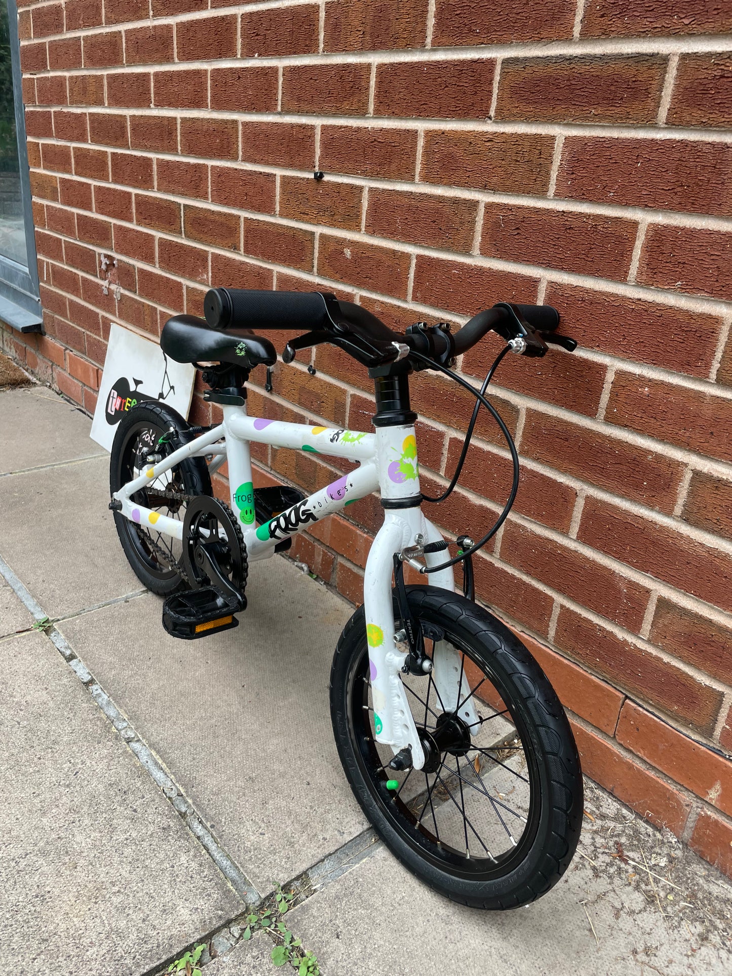 A Pre Loved Frog Bike For Sale, 14” wheel first pedal bike, white/spotty Frog Bike, padded seat, V brakes, very lightweight, nationwide delivery is available. Frog 43 Frog 40 Frog 38