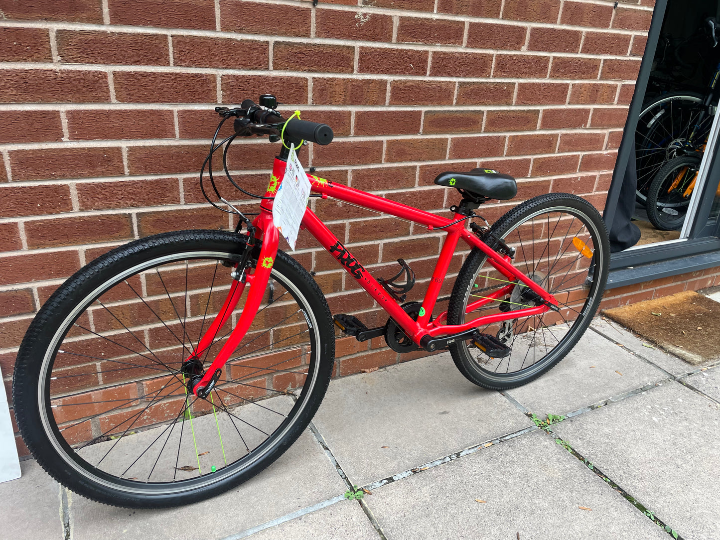 A Pre Loved Frog Bike For Sale, Red Frog 69, 26” wheels, 8 speed, V brakes, bottle cage, very lightweight, nationwide delivery is available.