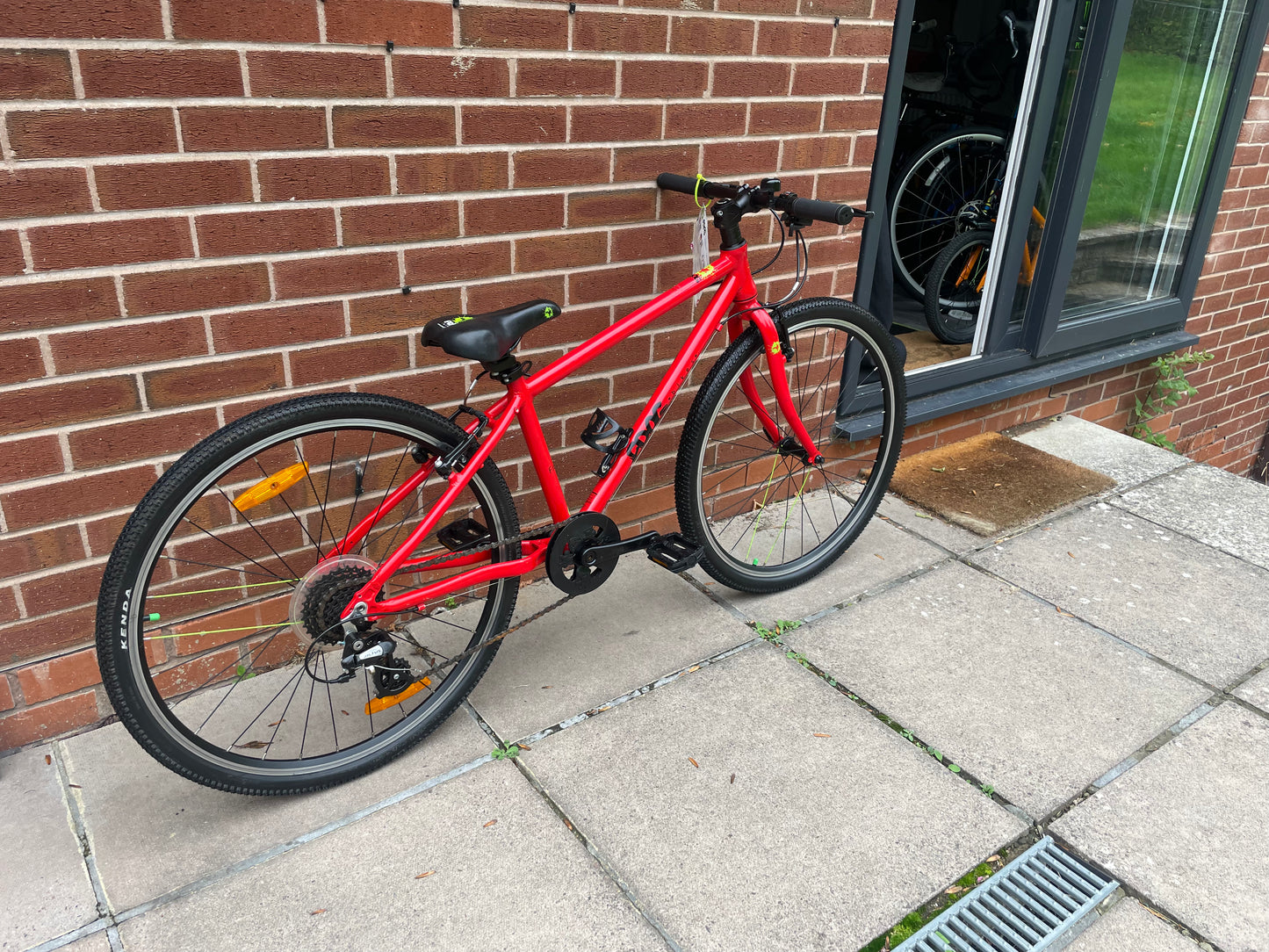 A Pre Loved Frog Bike For Sale, Red Frog 69, 26” wheels, 8 speed, V brakes, bottle cage, very lightweight, nationwide delivery is available.