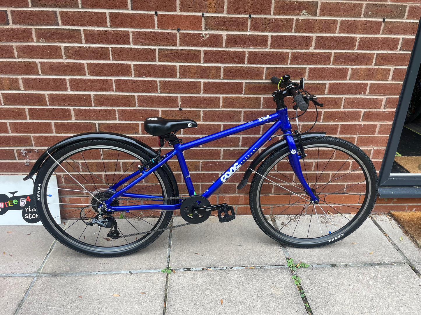 A Pre Loved Frog Bike For Sale, Electric Blue Frog 69, 26” wheels, 8 speed, V brakes, mudguards, very lightweight, nationwide delivery is available.