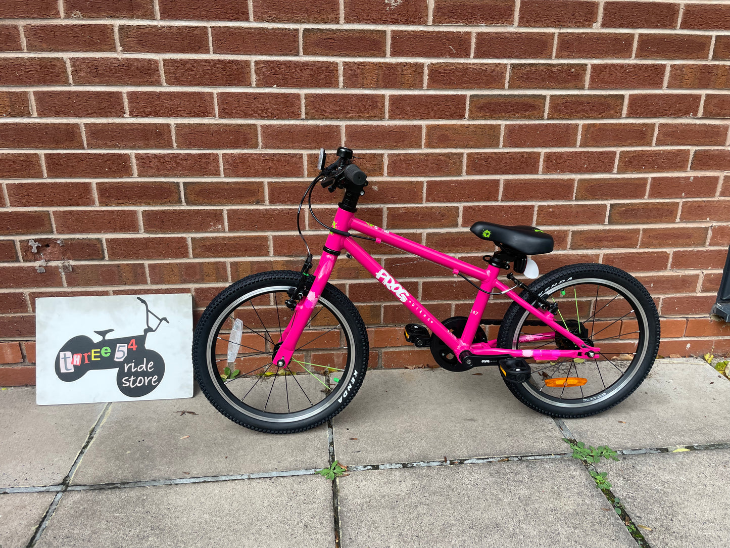 Brand New Frog Bike For Sale, Pink Frog 47 First Pedal Bike with 18” wheels, V brakes, very lightweight, nationwide delivery is available.