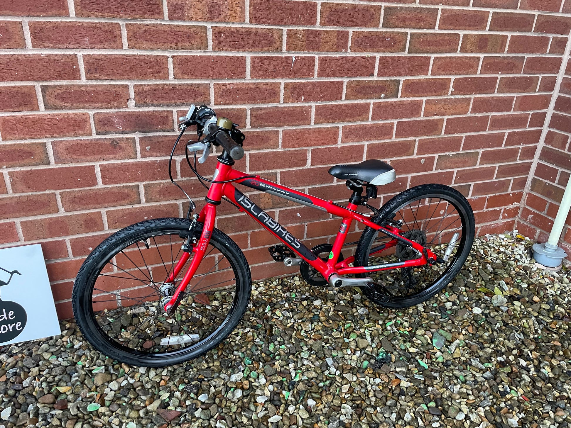 Used Isla bike for sale Beinn 20s pre loved Isla bike Red 20 wheels lightweight aluminium frame excellent condition