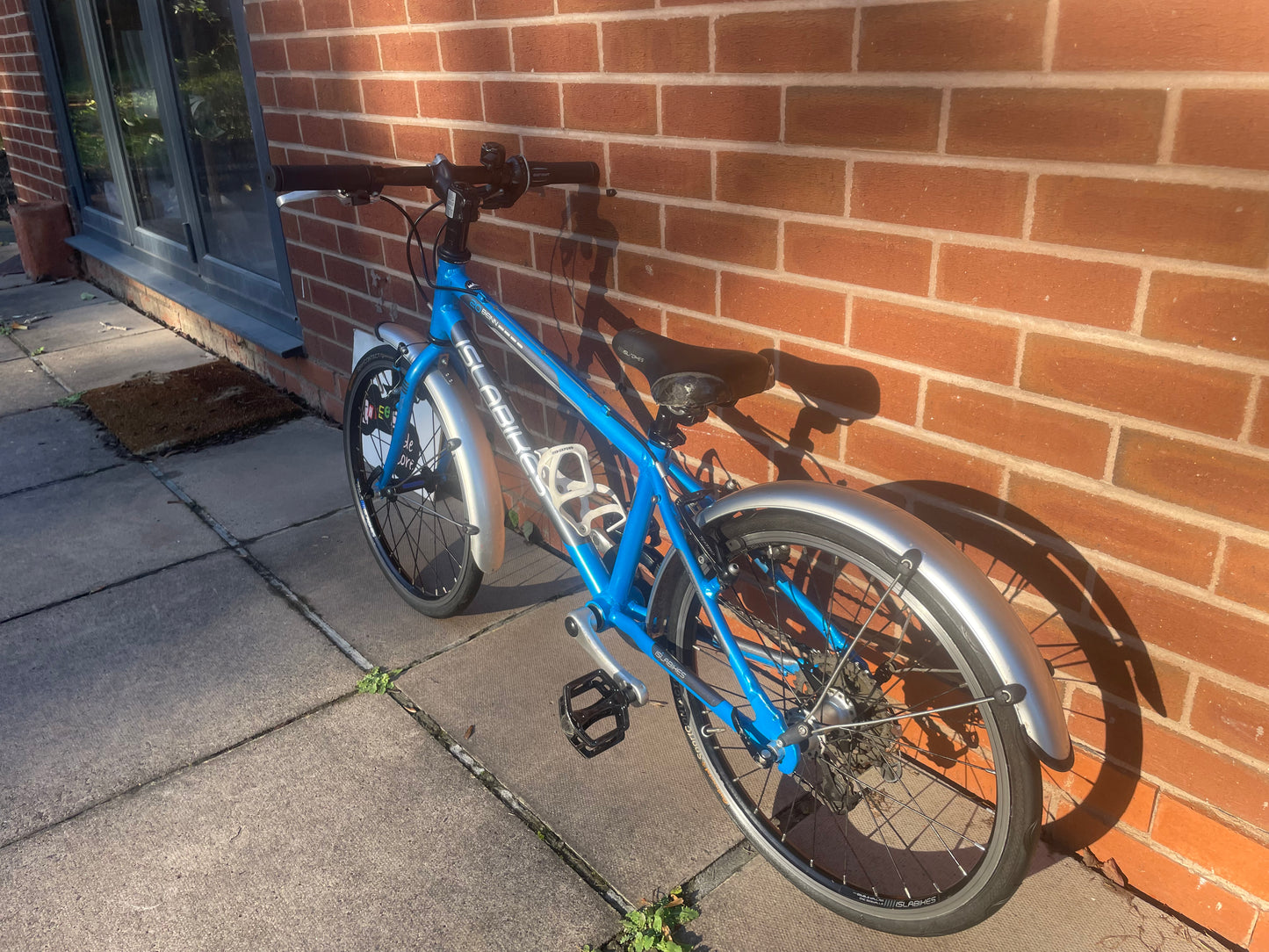 A Pre Loved Isla Bike For Sale, Blue Isla Cnoc 20L, 20” wheels, 8 speed, V brakes, mudguards, very lightweight, nationwide delivery is available.