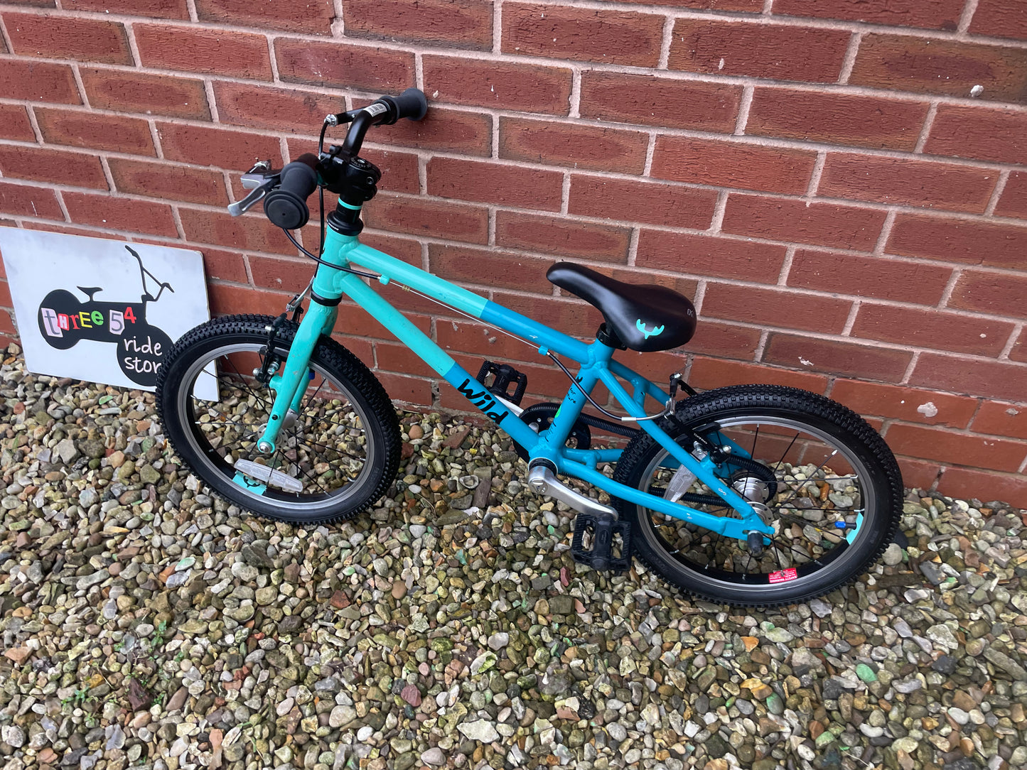 A Refurbished Wild Bikes 16” youth mountain bike, blue, V brakes, fully enclosed chain, very lightweight, nationwide delivery is available.