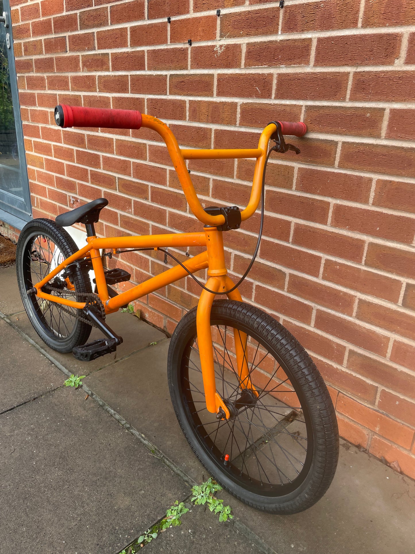 United Recruit BMX For Sale, Orange United BMX, 20” wheels, rear U brake, 3 piece crank, 14mm rear axle 10mm front axle, ODI grips, nationwide delivery is available.