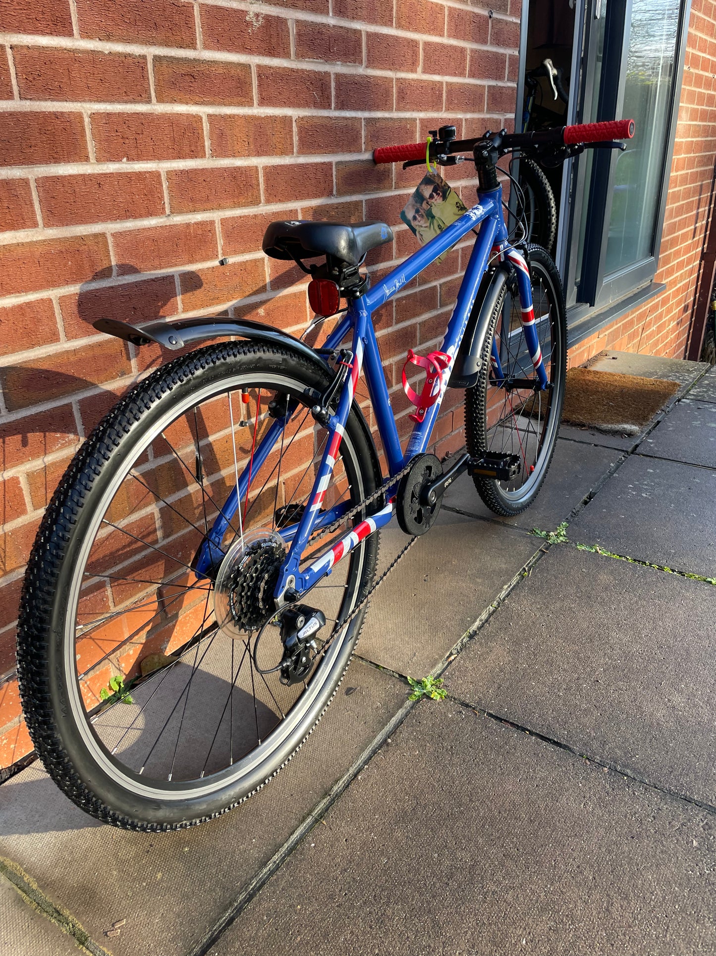 A Pre Loved Frog Bike For Sale, Frog 73 hybrid bicycle, 26” wheels, 8 speed, V brakes, mudguards, bottle cage, new grips, very lightweight, nationwide delivery is available.