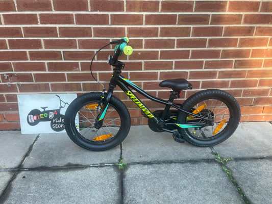 A Pre Loved Specialized RipRock 16” youth mountain bike / BMX For Sale, 16” wheels, front V brake rear coaster brake, BMX handlebars with pad, fully enclosed chain, excellent condition, nationwide delivery is available.
